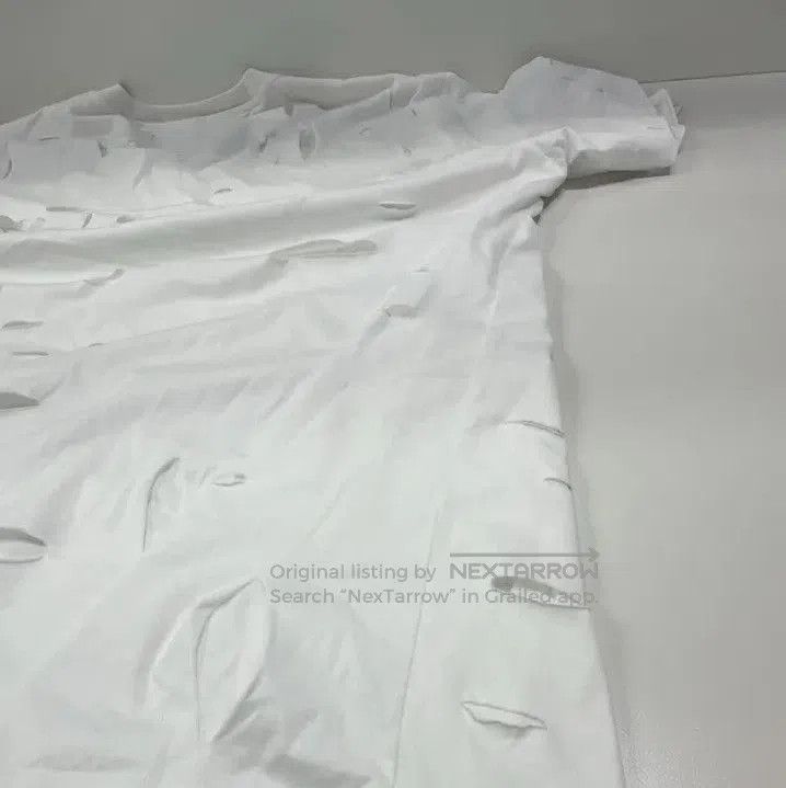 Givenchy Givenchy SS23 Logo Print Distressed Short Sleeve T-Shirt. Size US L / EU 52-54 / 3 - 9 Thumbnail