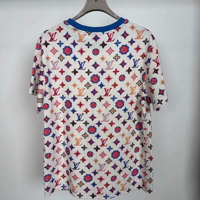 Louis Vuitton Louis Vuitton short sleeves Size M / US 6-8 / IT 42-44 - 2 Thumbnail