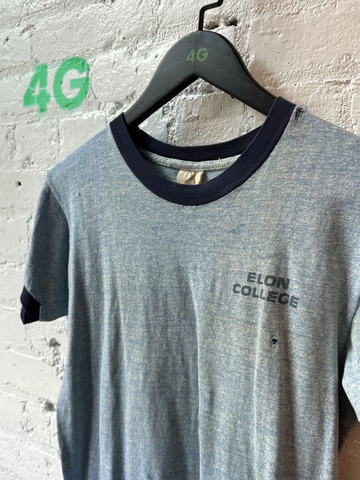 Vintage VINTAGE FADED RINGER ELON COLLEGE T Size US M / EU 48-50 / 2 - 1 Thumbnail
