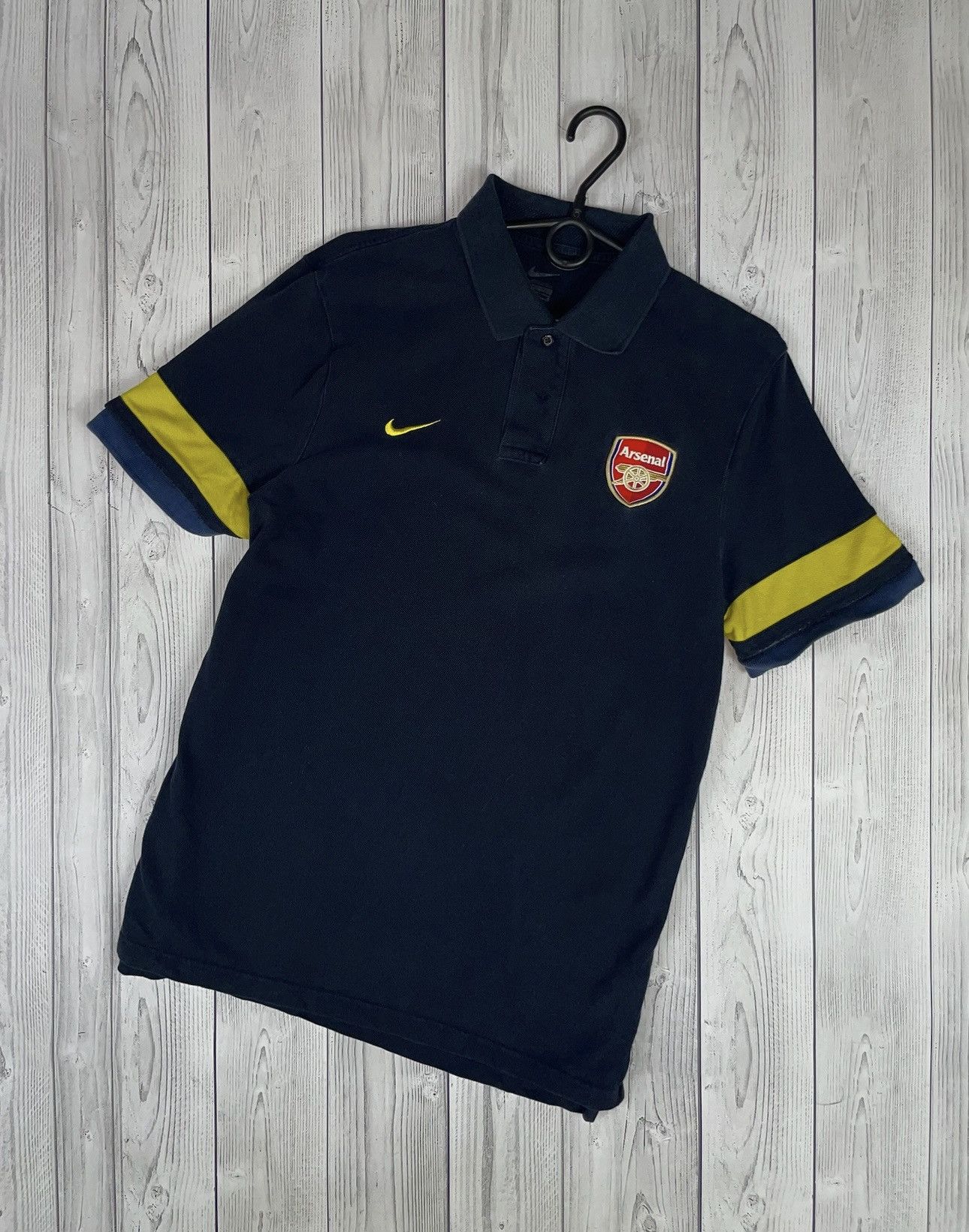 Nike Vintage nike Arsenal soccer jersey size L logo Size US L / EU 52-54 / 3 - 1 Thumbnail