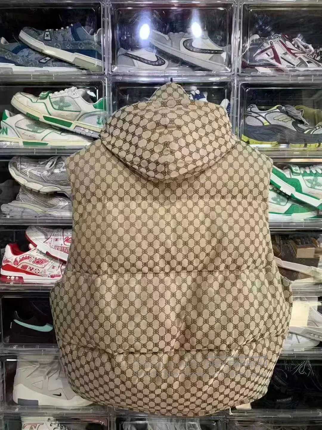 Gucci gucci x balenciaga puffer vest, size 46. Size US L / EU 52-54 / 3 - 2 Thumbnail