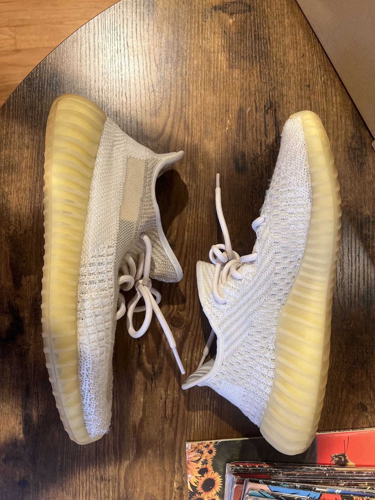 Yeezy Yeezy 350 V2 Size US 9 / EU 42 - 1 Thumbnail
