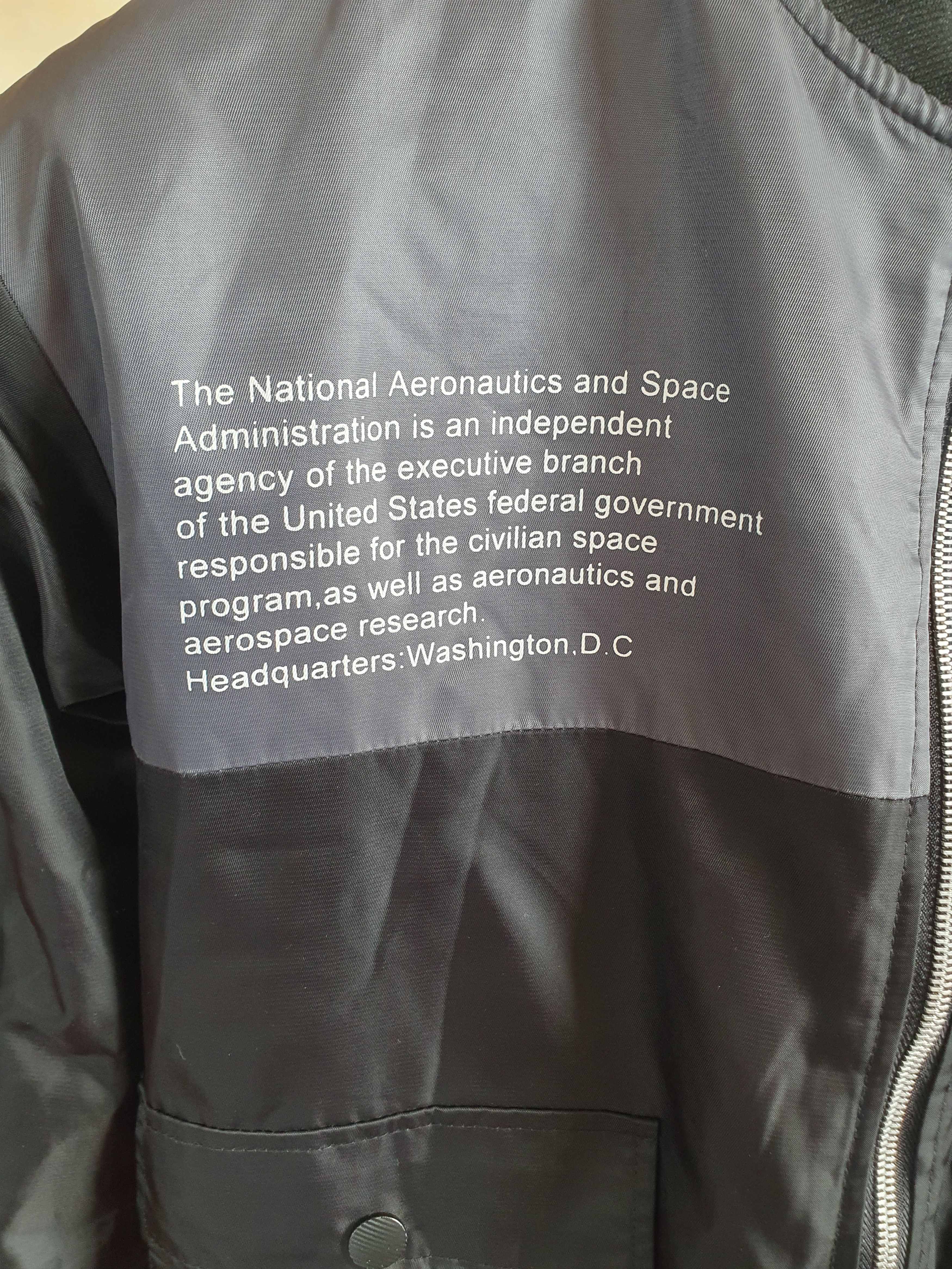 NASA Asstseries Nasa Bomber Jacket Space Aeronautics USFlag Size US S / EU 44-46 / 1 - 10 Thumbnail