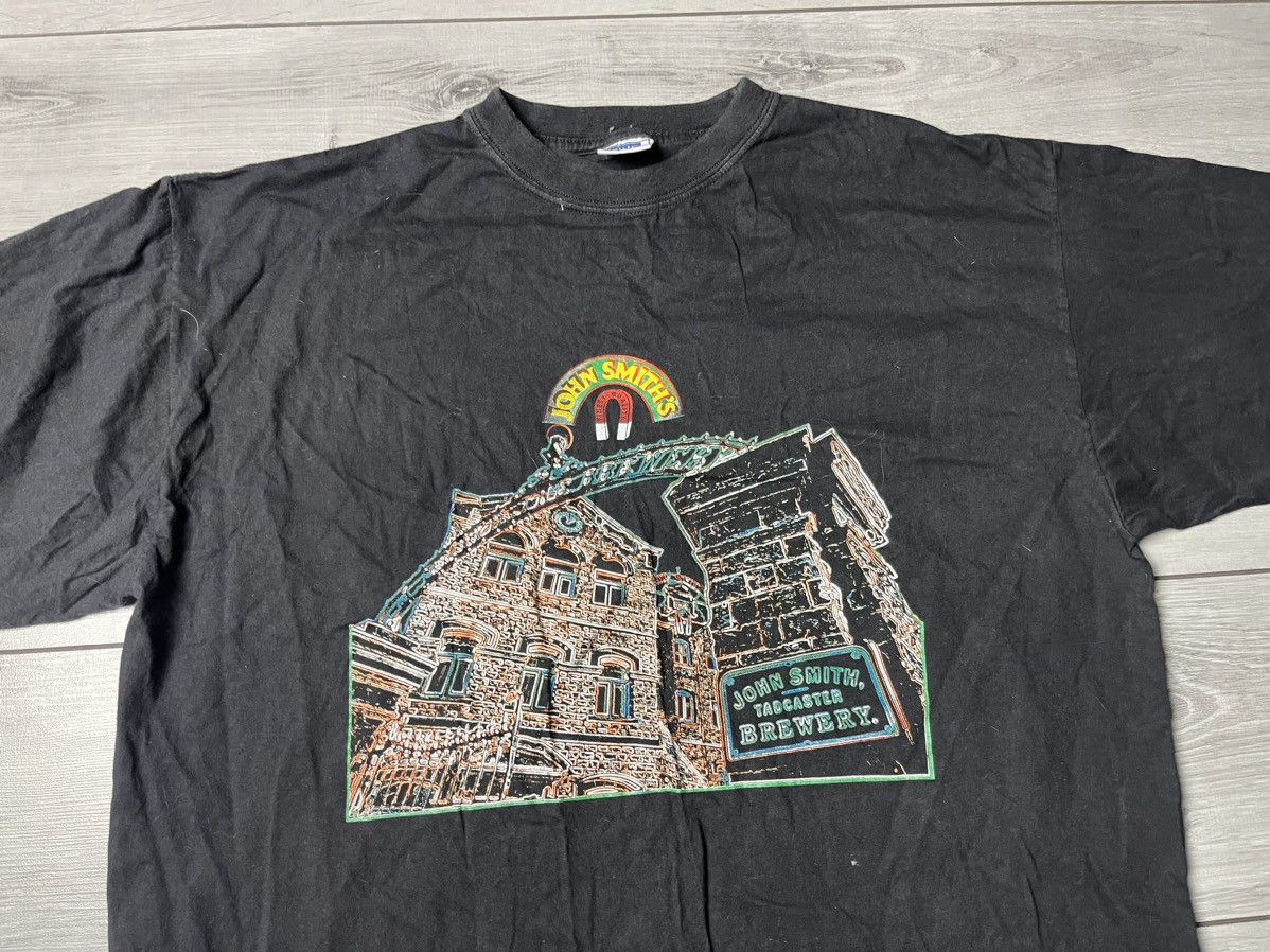Band Tees John Smiths tadcaster brewery Tshirt 90s size XLarge Size US XL / EU 56 / 4 - 3 Thumbnail