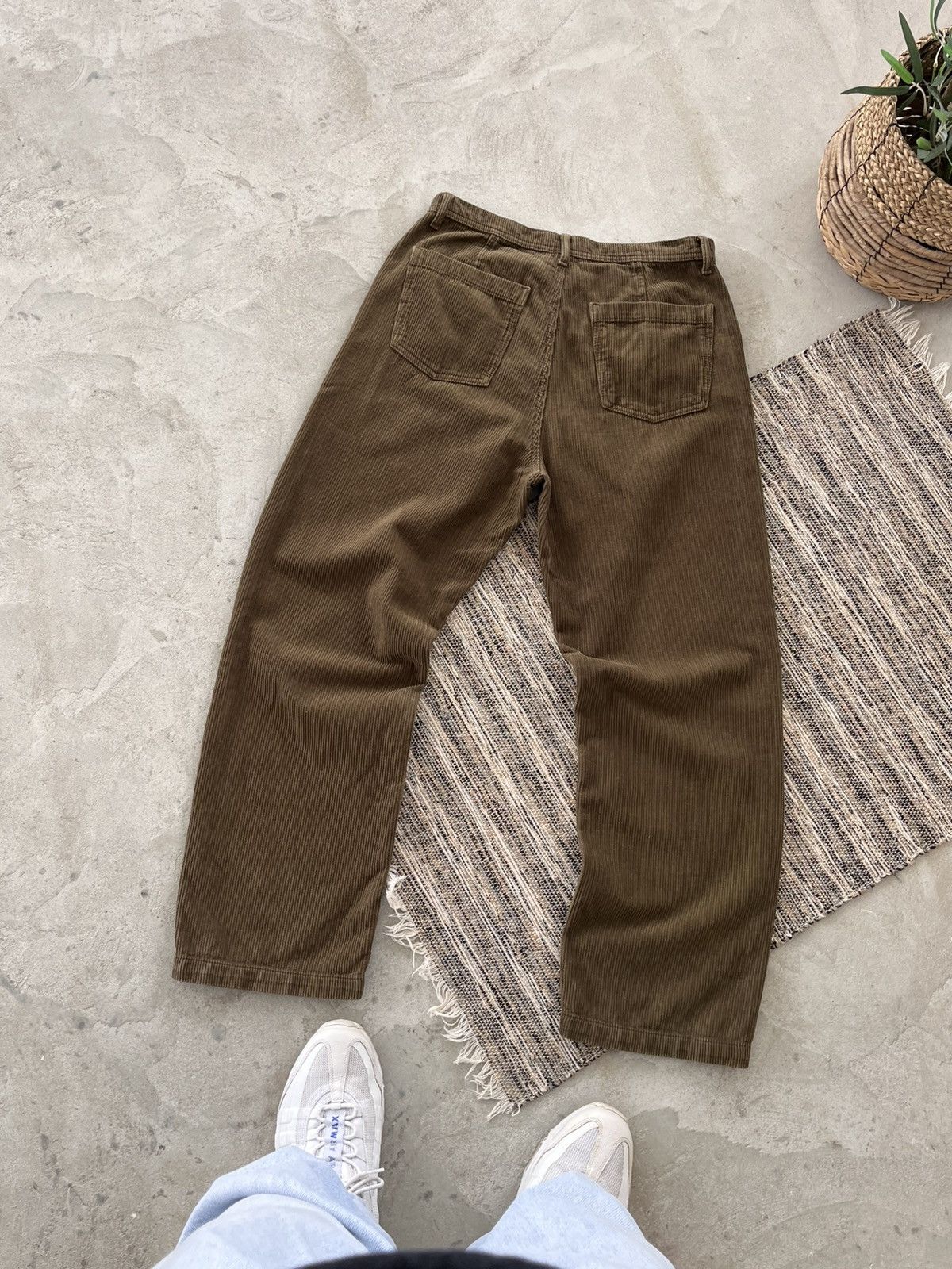 Carhartt Vintage Carhartt style Green Corduroy Pants 32/32 Loose Fit Size US 32 / EU 48 - 1 Thumbnail