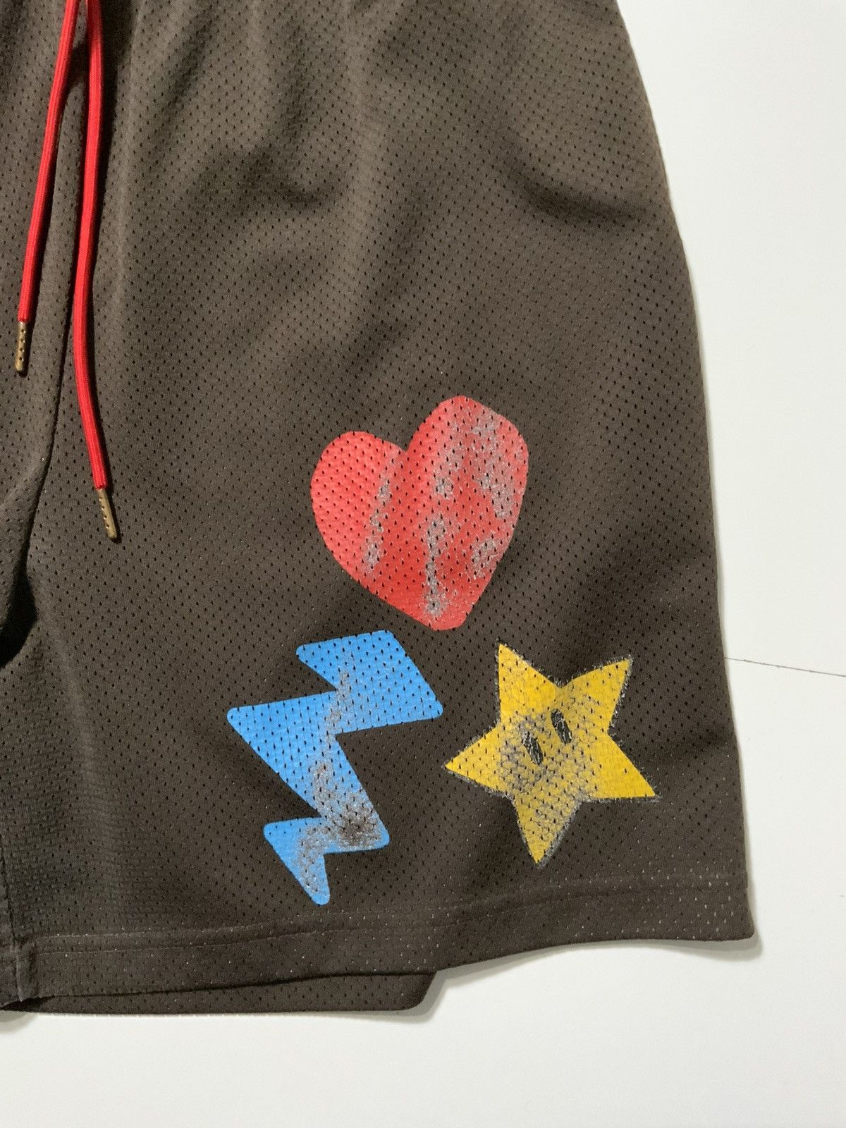 Other Dead Fresh Crew Heart Star Face 7” Inseam Basketball Shorts Size US 32 / EU 48 - 5 Thumbnail