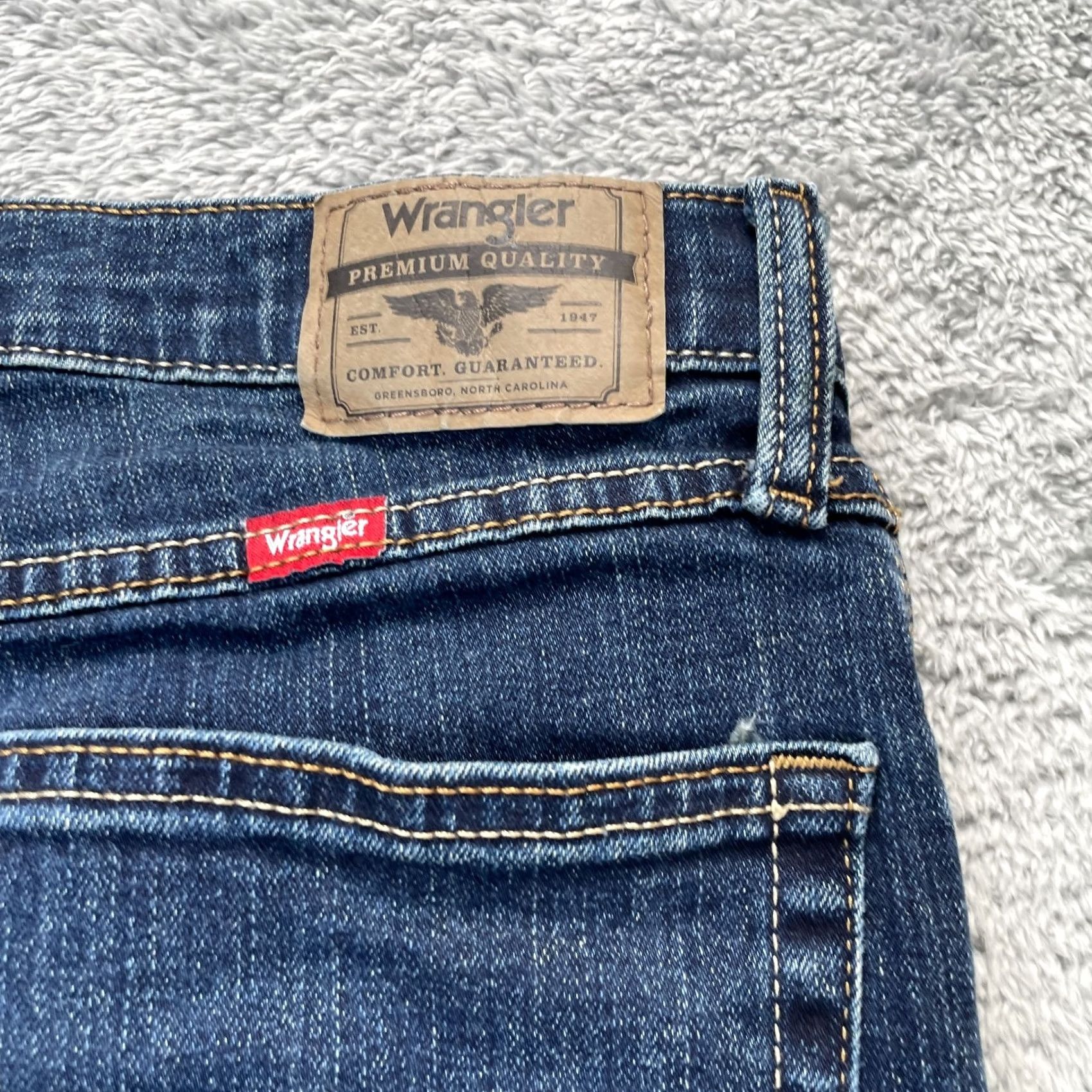 Wrangler VINTAGE Wrangler Jeans Womens 28x30 Blue Slim Straight Leg Denim Cotton Logo Dark Wash Size 28" / US 6 / IT 42 - 6 Thumbnail