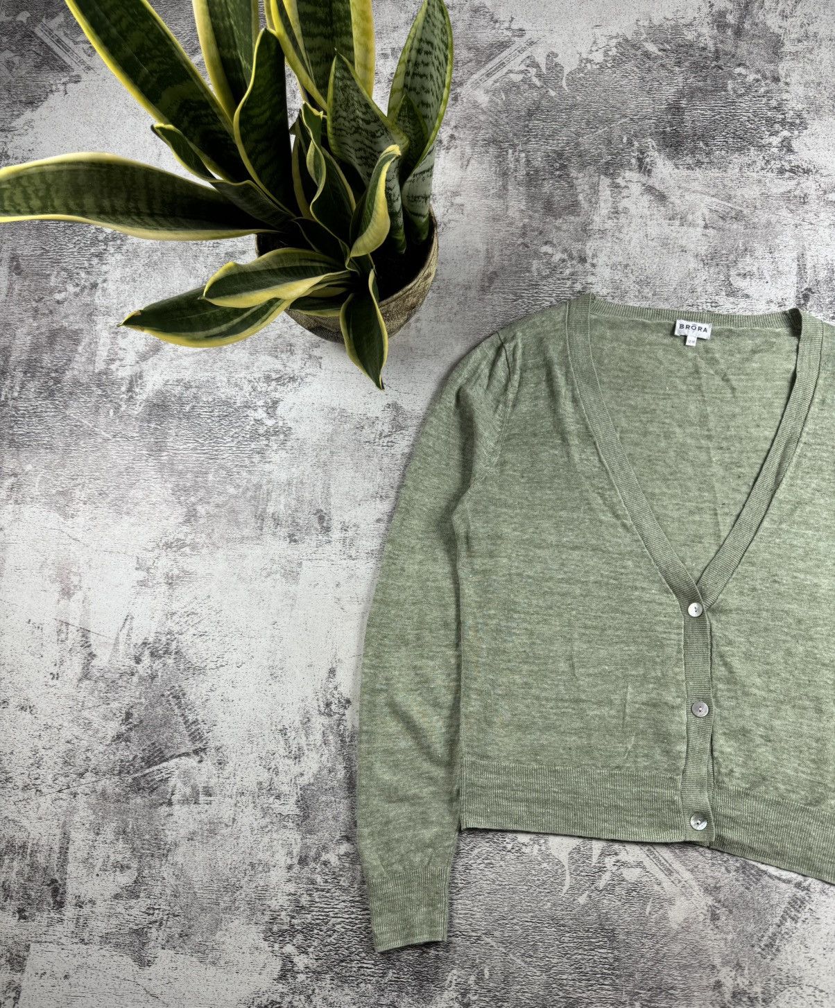 Other UK BRORA Linen 12-14 Size Green Women’s Button Cardigan Sweater Jumper Pullover Size M / US 6-8 / IT 42-44 - 2 Thumbnail