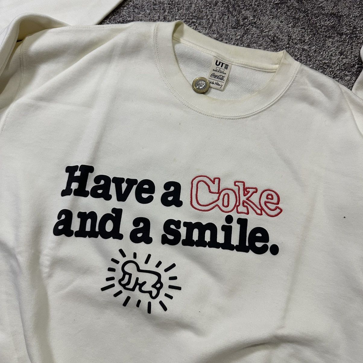 Coca Cola UT x Coca Cola x Keith Haring White Sweatshirt Size US L / EU 52-54 / 3 - 2 Thumbnail