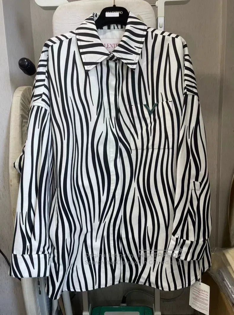 Valentino Valentino Zebra logo shirt jacket Size M / US 6-8 / IT 42-44 - 1 Thumbnail