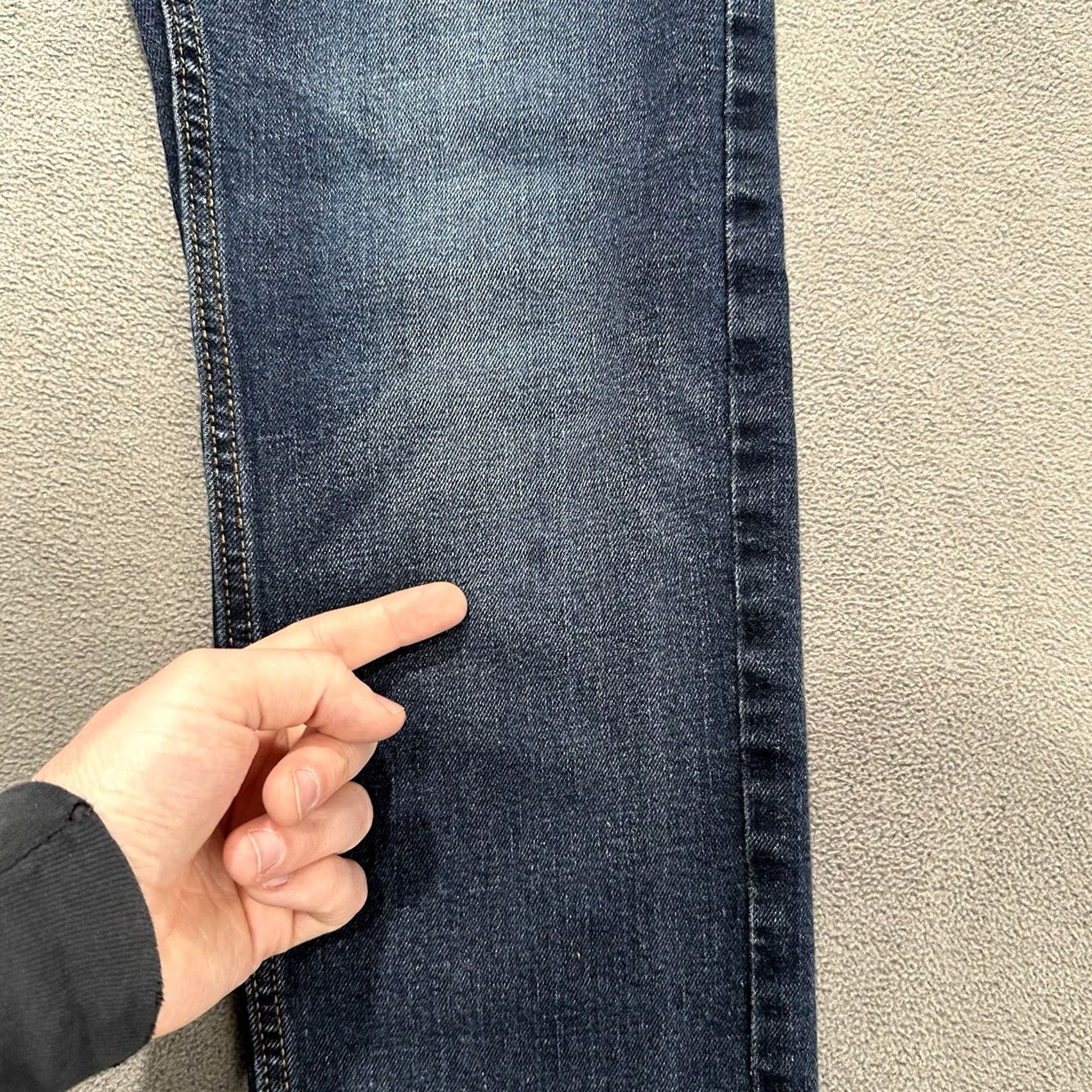 Old Navy Old Navy Jeans Mens Slim Blue Denim 28 Waist 28 Inseam Built In Tough Built In Flex Size US 29 - 3 Thumbnail