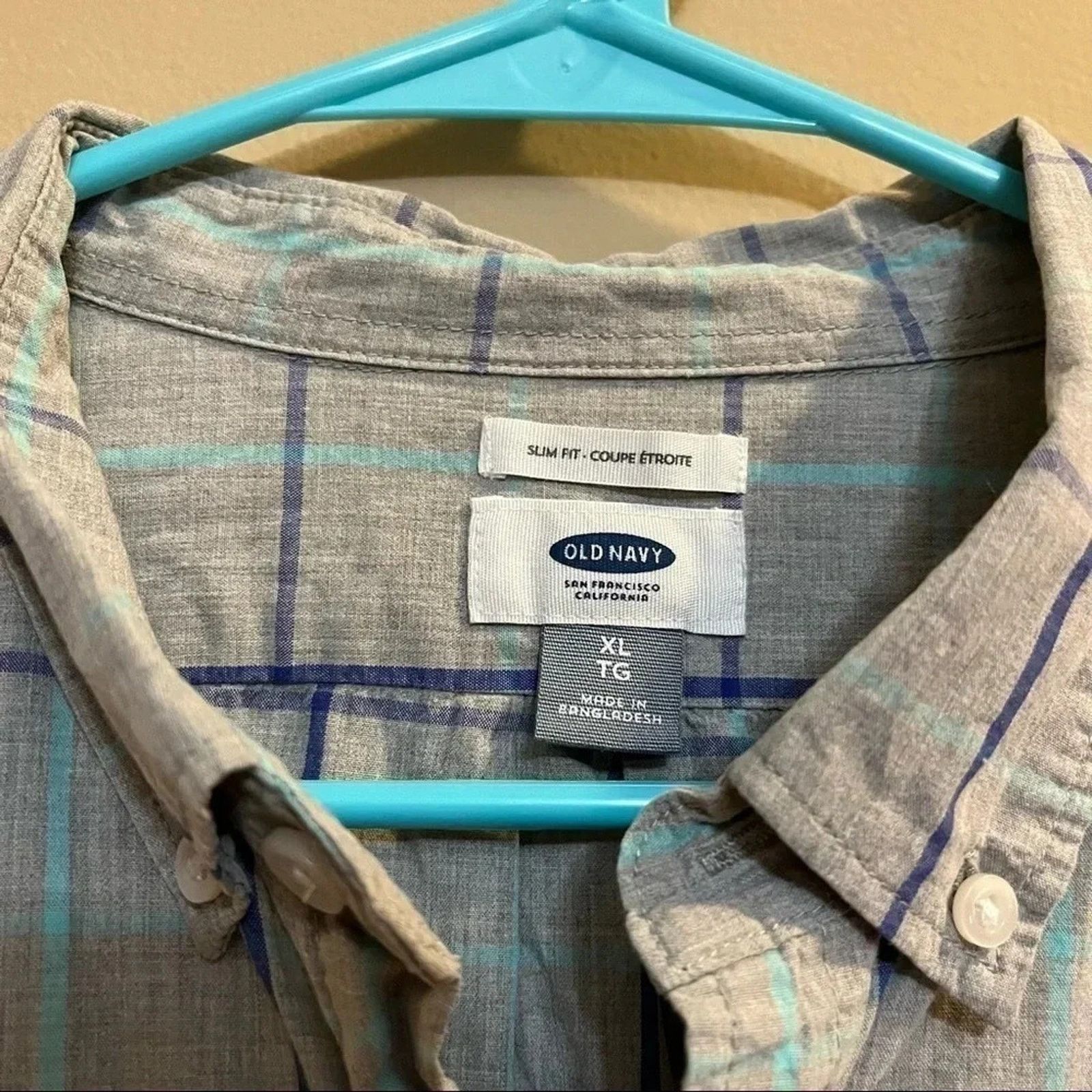 Old Navy Old Navy Slim Fit The Signature Shirt sz XL Button Up Shirt Size US XL / EU 56 / 4 - 3 Thumbnail