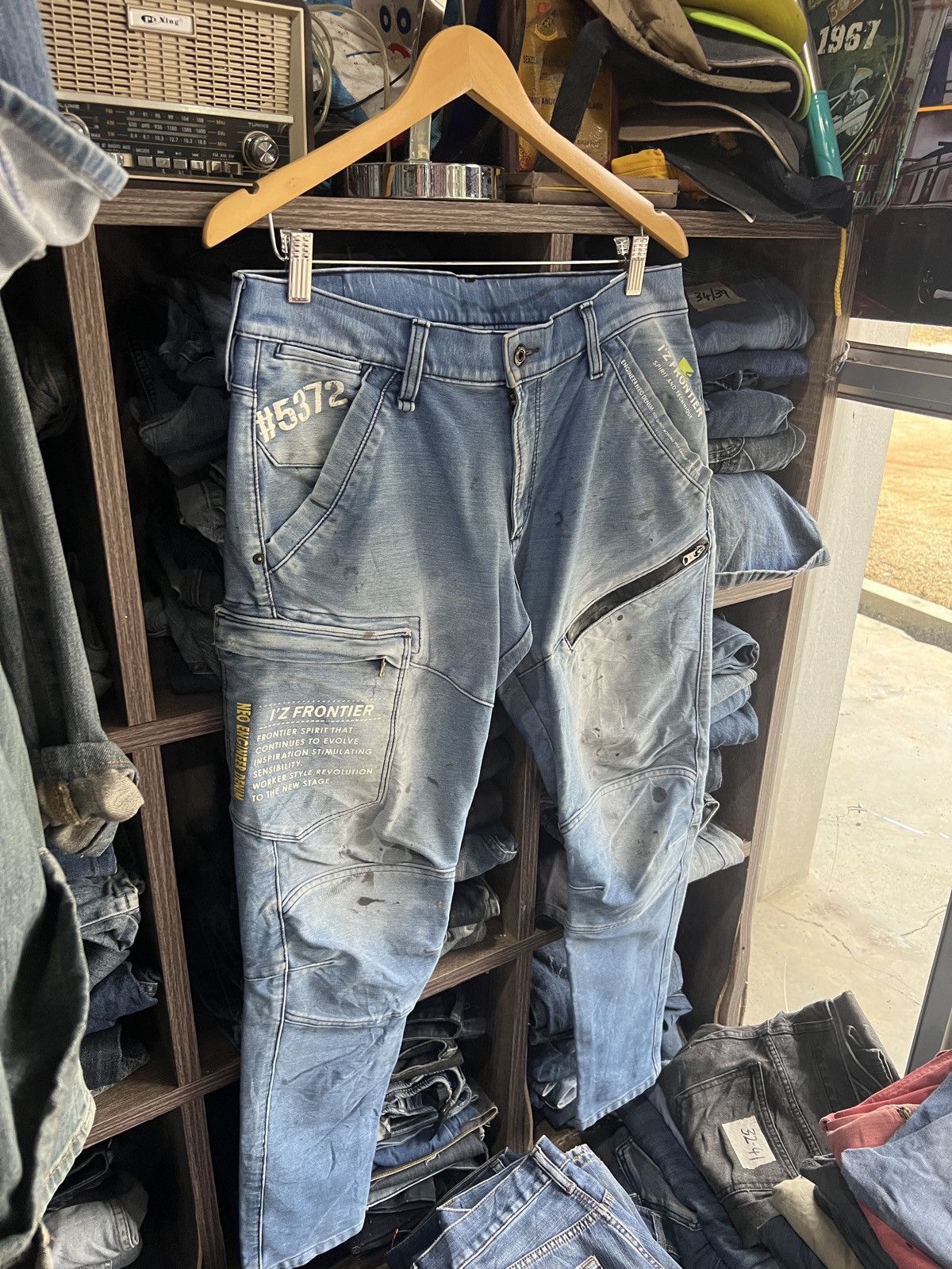 Japanese Brand 🔥Iz Frontier Distressed Denim Size US 34 / EU 50 - 5 Thumbnail