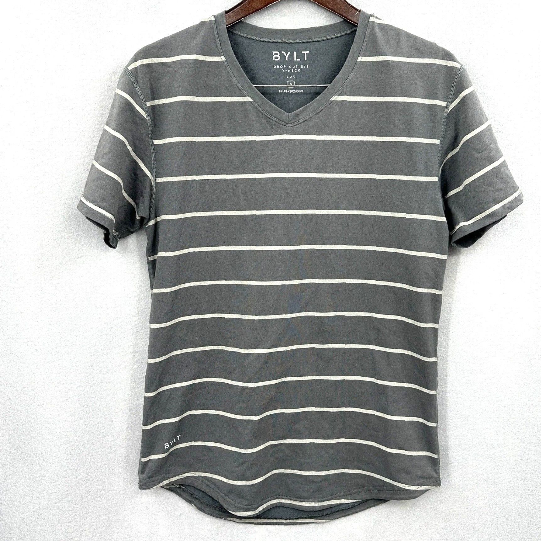 Vintage BYLT Drop Shirt Lux Men Small V Neck Gray Striped Short Sleeve T-Shirt Size US S / EU 44-46 / 1 - 2 Thumbnail