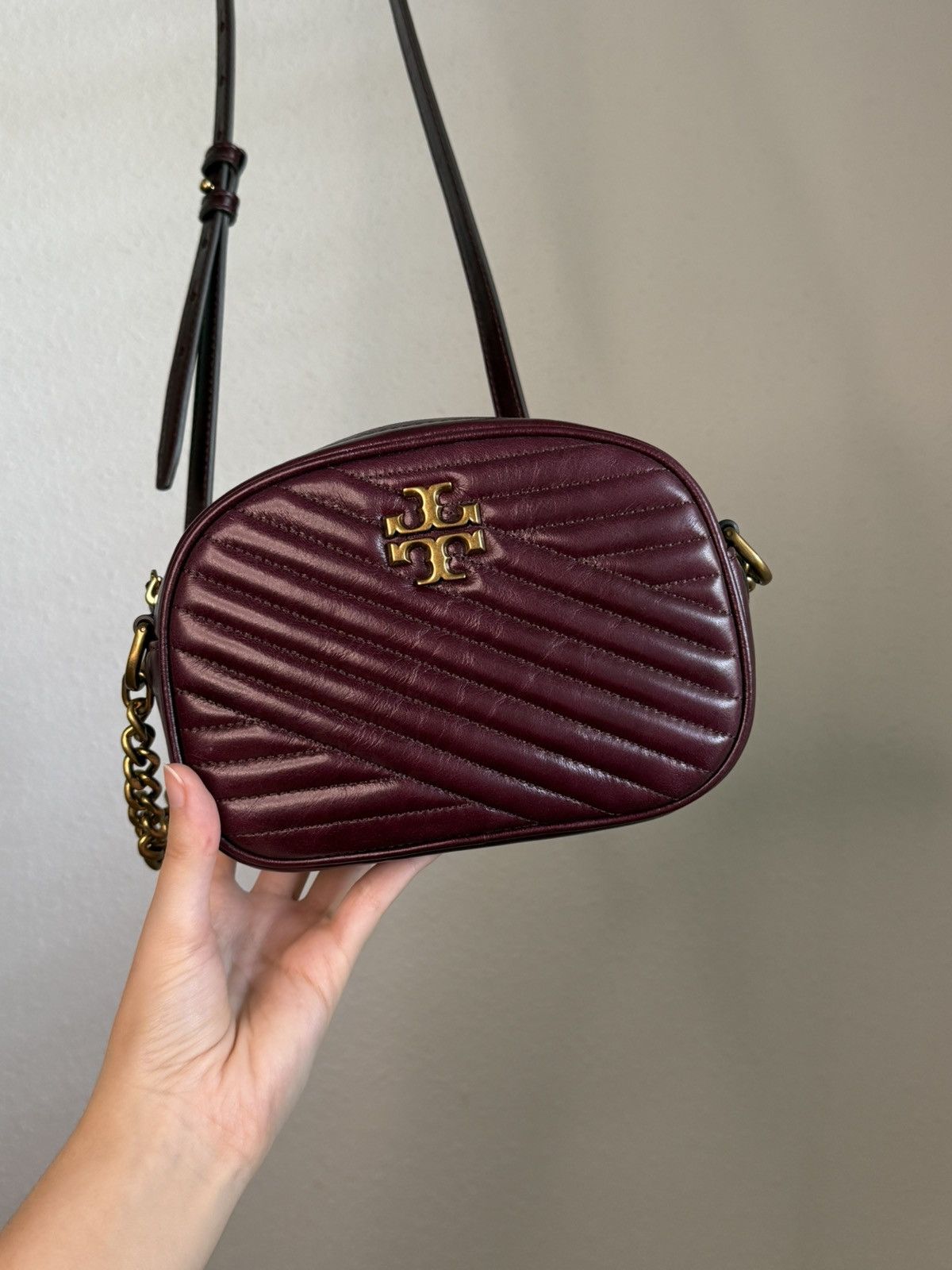 Tory Burch Tory Burch Kira Small Chevron Camera Bag Size ONE SIZE - 1 Thumbnail
