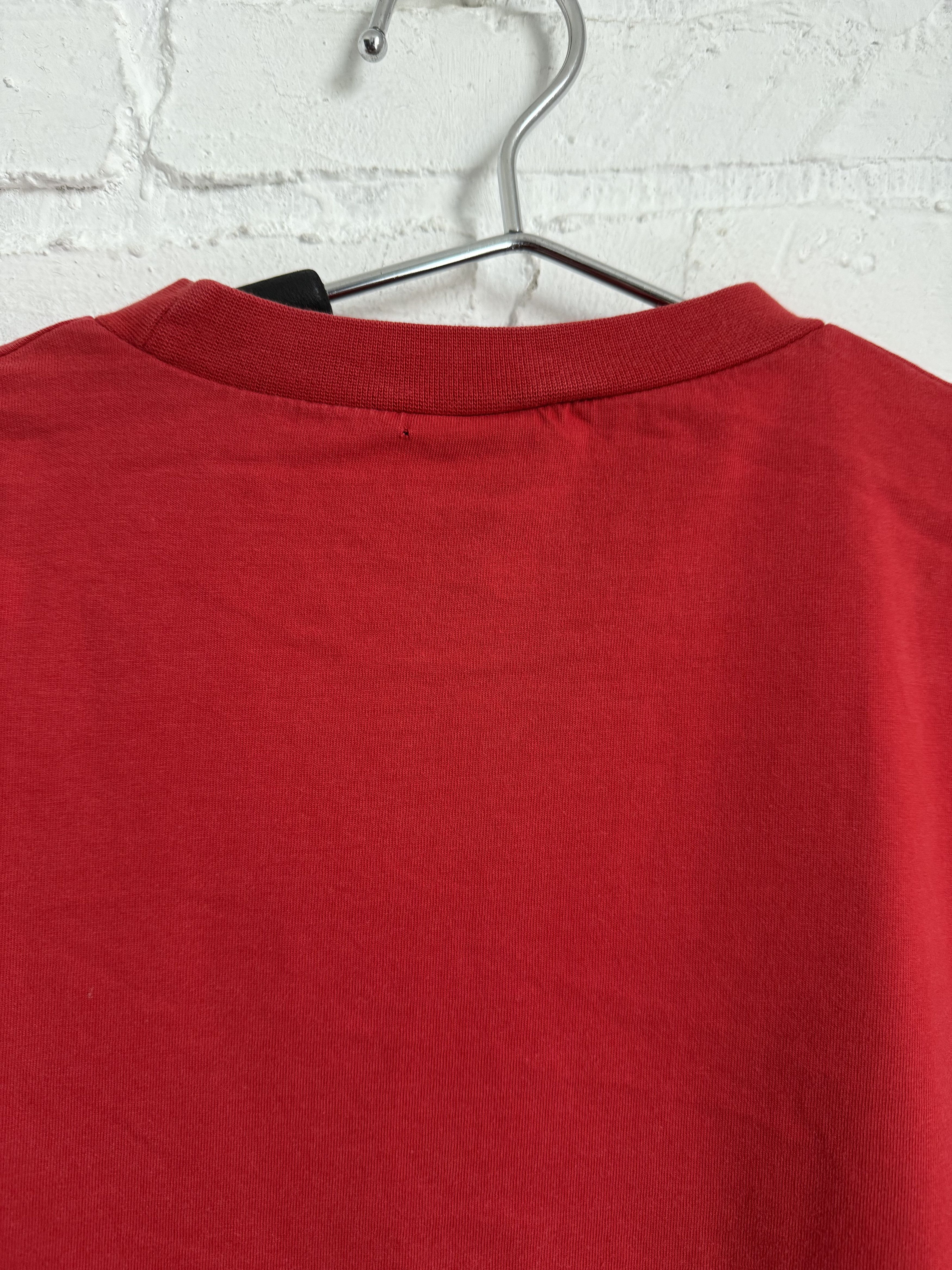 Tony Hawk Vintage 2000s Birdhouse Tony Hawk red t-shirt Size US L / EU 52-54 / 3 - 5 Thumbnail