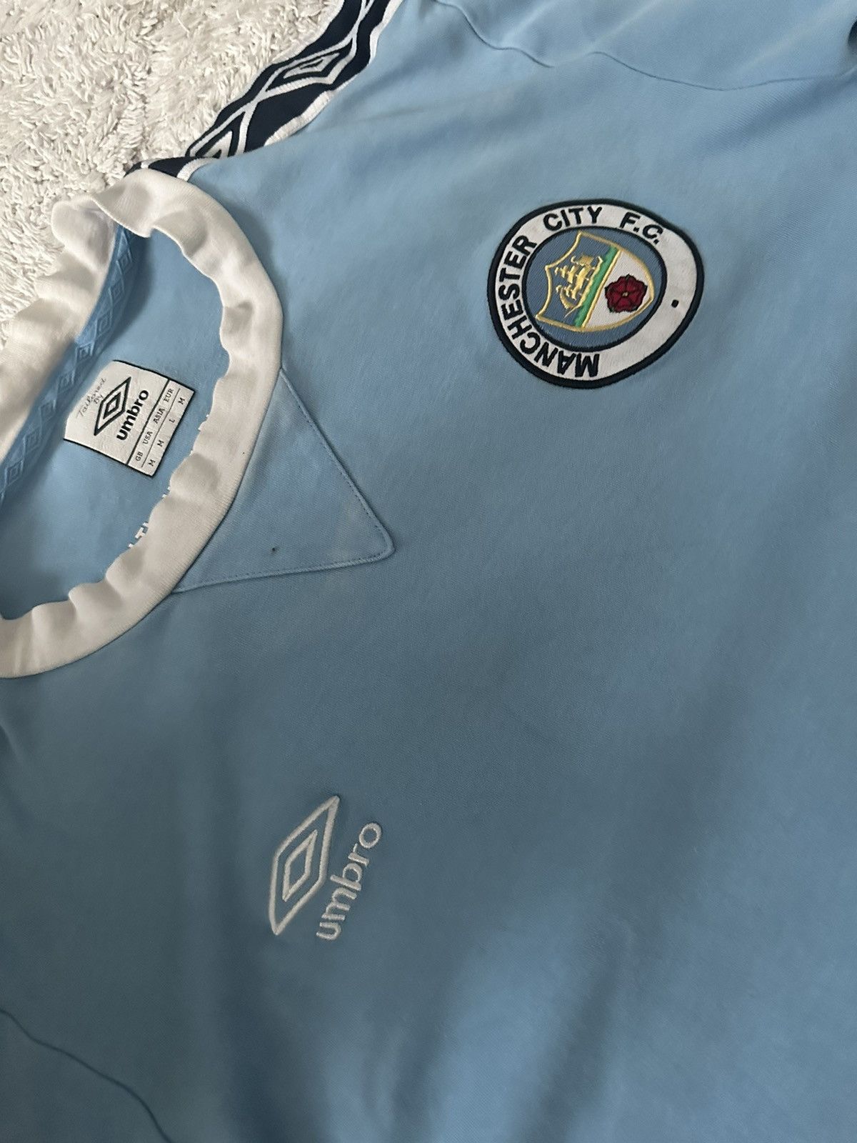 Umbro Umbro Vintage Manchester City 2010-2011 Jersey Training Top Size US M / EU 48-50 / 2 - 3 Thumbnail