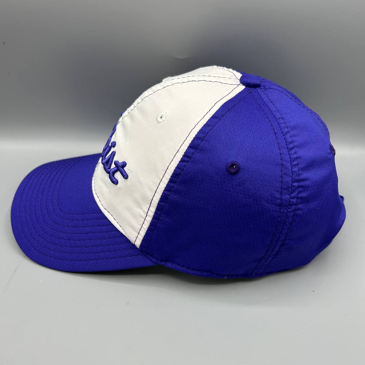 Titleist Titleist Golf Hat Men White Blue Embroidered Strap Back Cap Size ONE SIZE - 3 Thumbnail