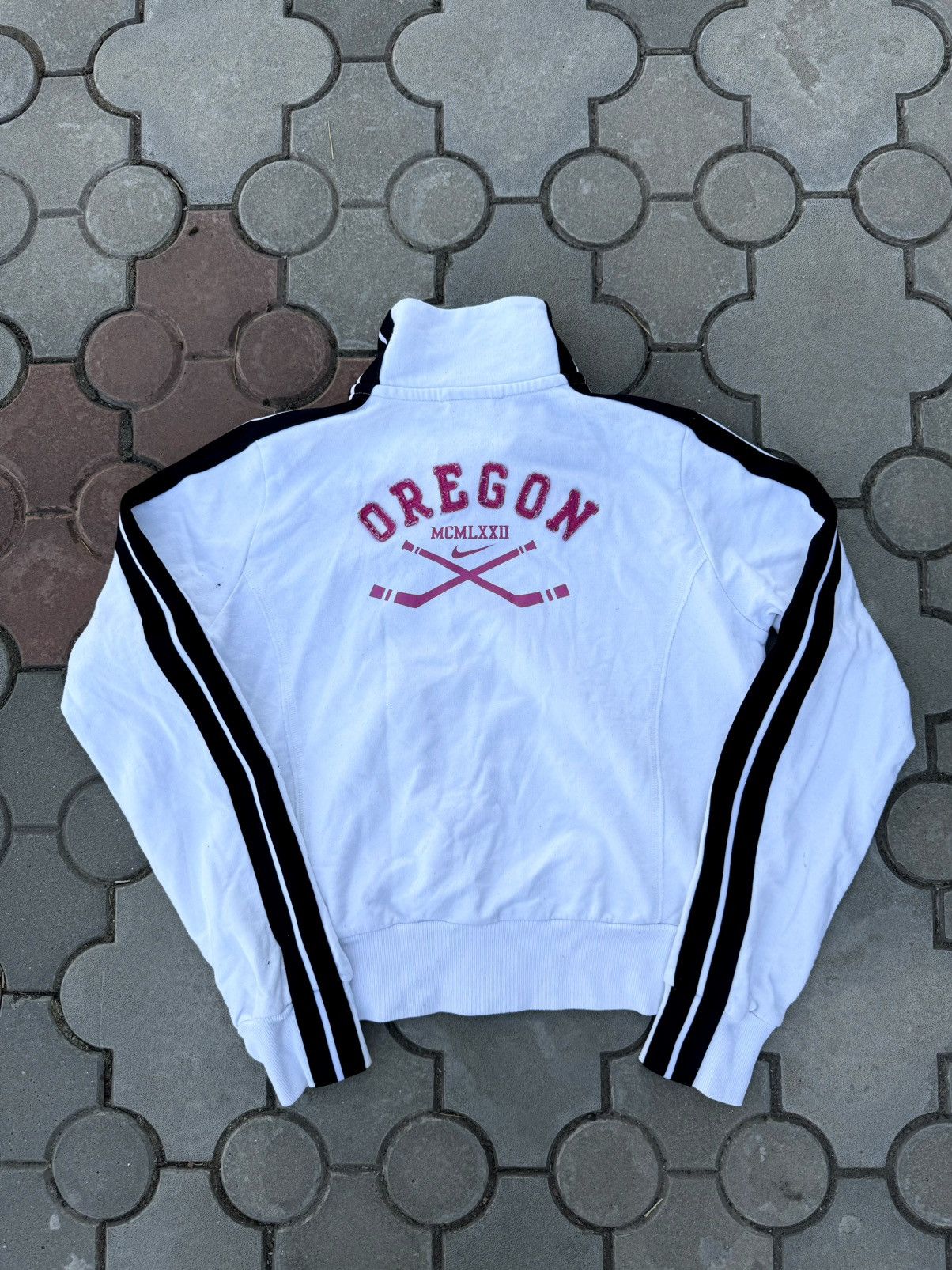 Nike × Vintage Vintage Nike Oregon Small Swoosh Zip Hoodie Y2K Size M / US 6-8 / IT 42-44 - 2 Thumbnail