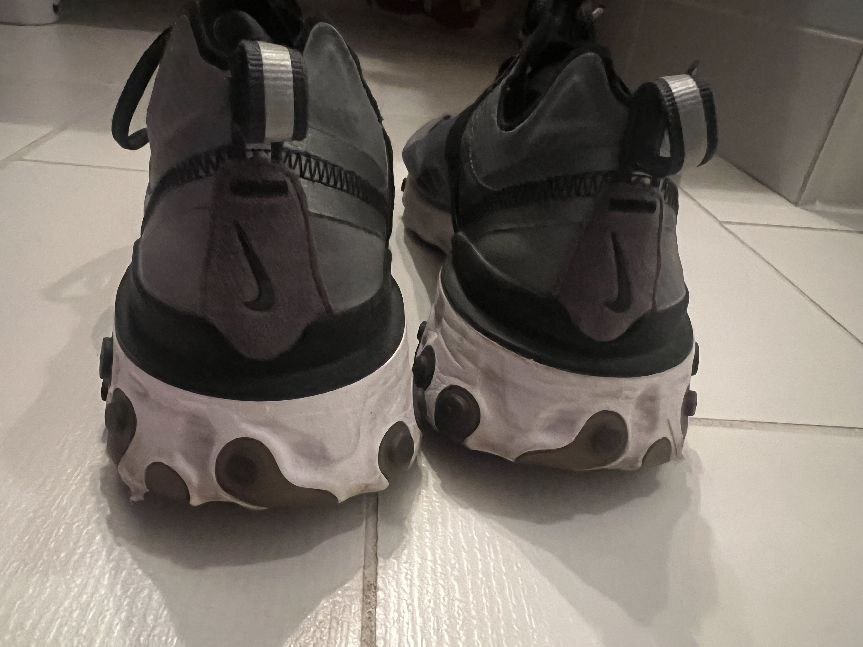 Nike Nike React Element 87 Anthracite Black Size US 9.5 / EU 42-43 - 3 Thumbnail