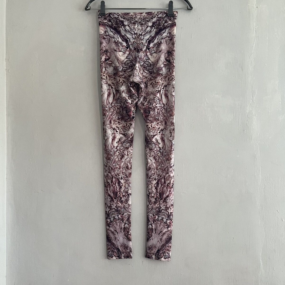 Alexander McQueen Alexander McQueen Purple Kaleidoscope Print Leggings Size 24" / US 00 / IT 34 - 4 Thumbnail