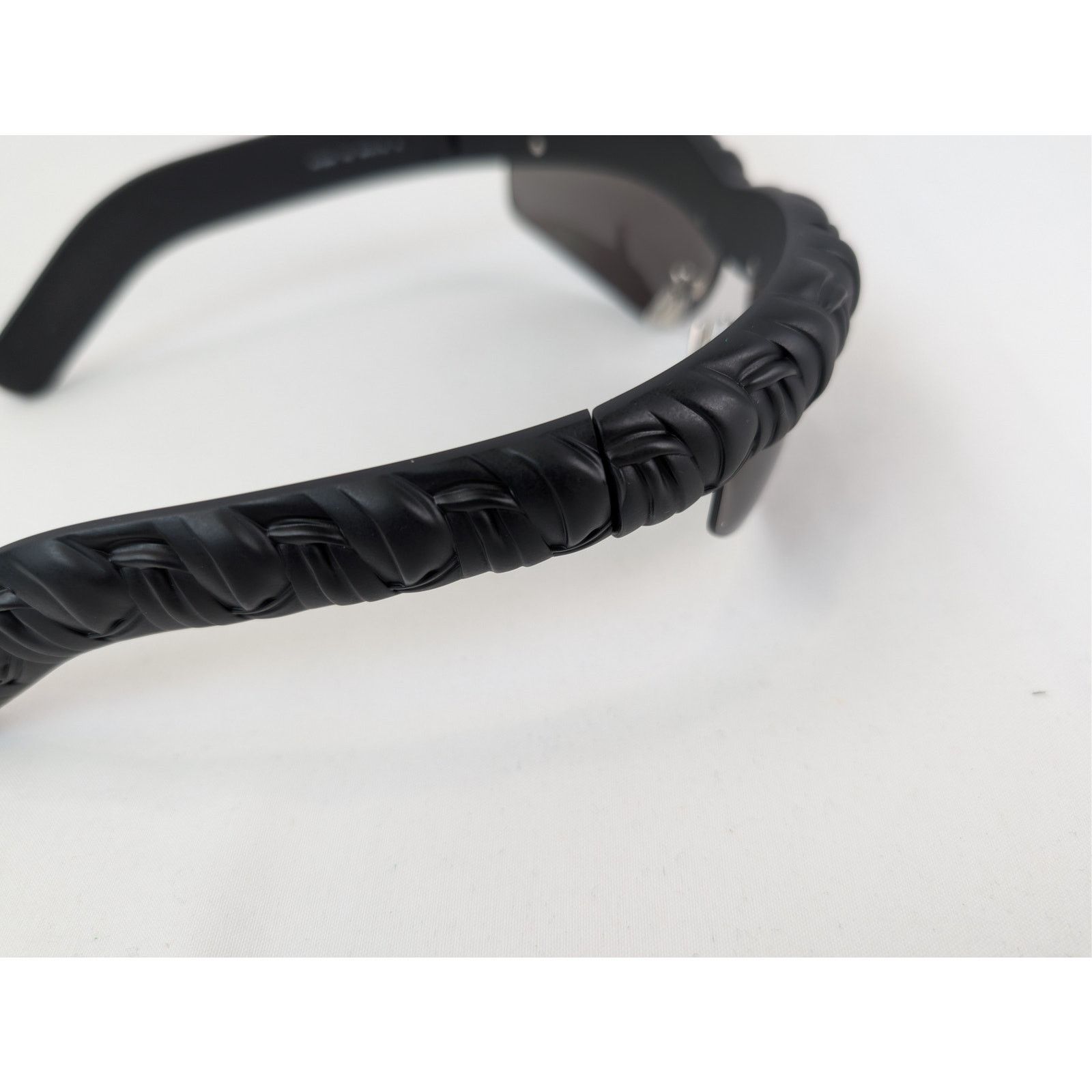 Bottega Veneta o1rshd1 Size: OS / Intrecciato Rim Sunglasses in Black Size ONE SIZE - 9 Thumbnail