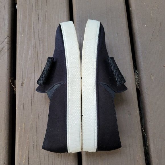 Designer × Stuart Weitzman Stuart Weitzman Black Satin Bowgal Bow Slip-on Platforms 9.5 Size US 9.5 / IT 39.5 - 3 Thumbnail