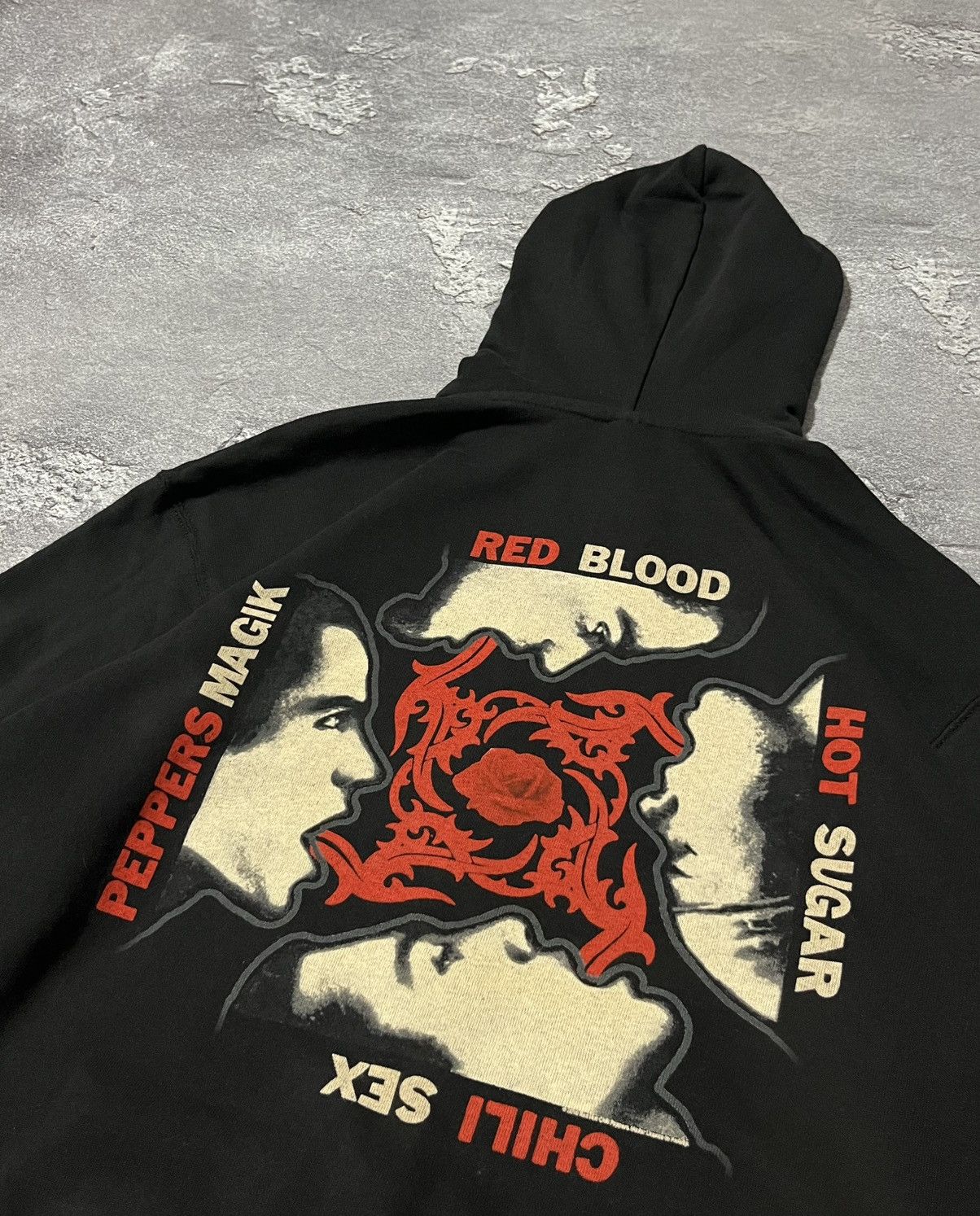 Vintage Vintage Red Hot Chili Peppers Black Zip Zip Hoodie Size US XXL / EU 58 / 5 - 2 Thumbnail