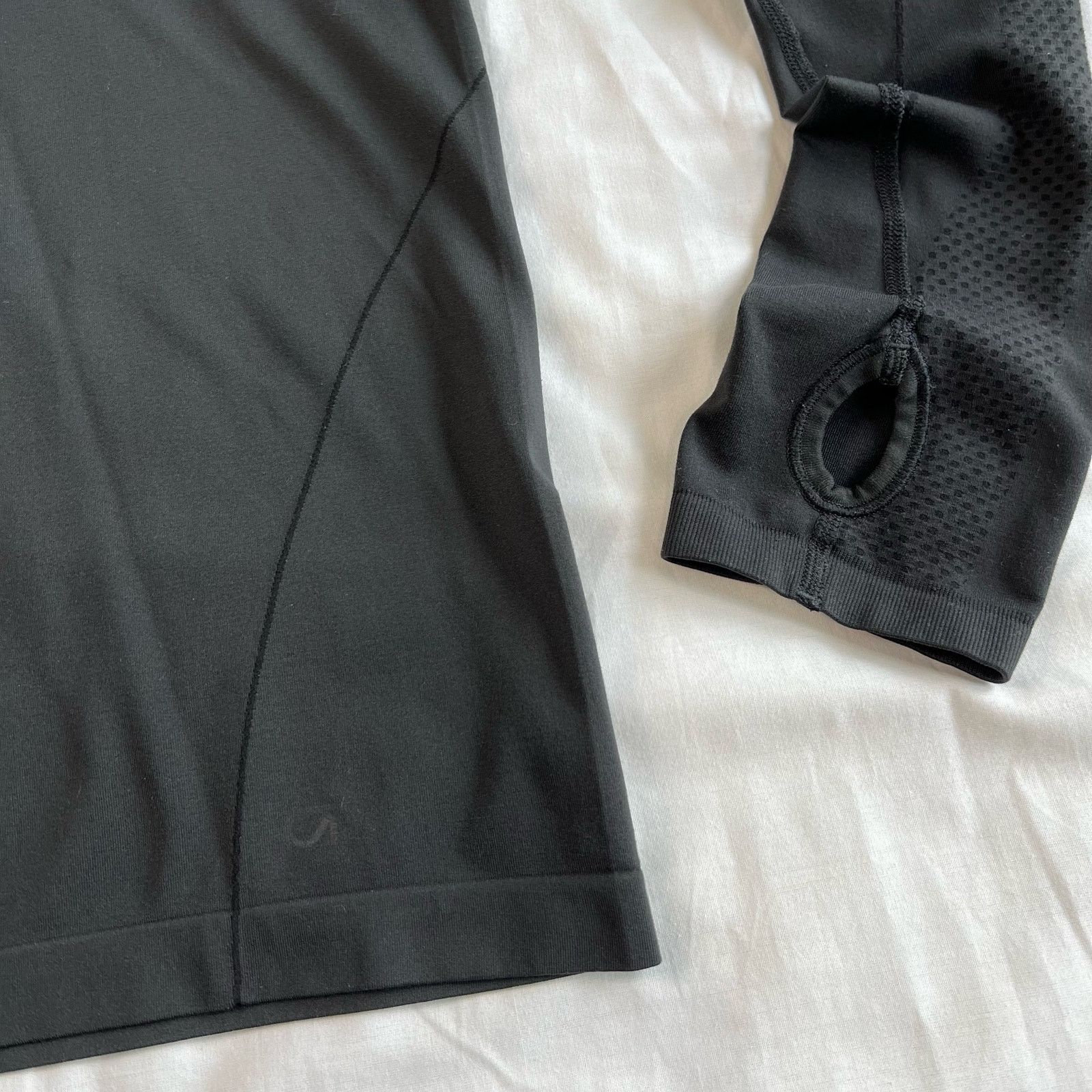 Gap GAP Fit Motion Women's Medium Running Fitted Jacket Black Size M / US 6-8 / IT 42-44 - 2 Thumbnail