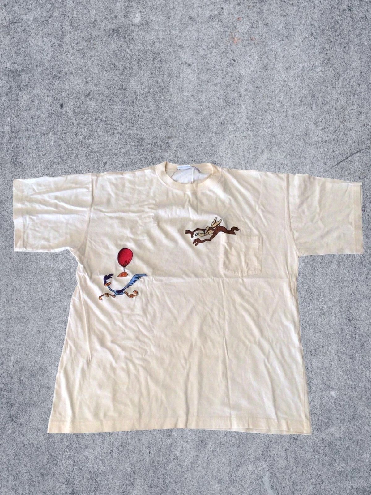 Vintage ACME Vintage Looney Tunes Wile E Coyote RoadRunner Pocket T Size US XXL / EU 58 / 5 - 1 Thumbnail