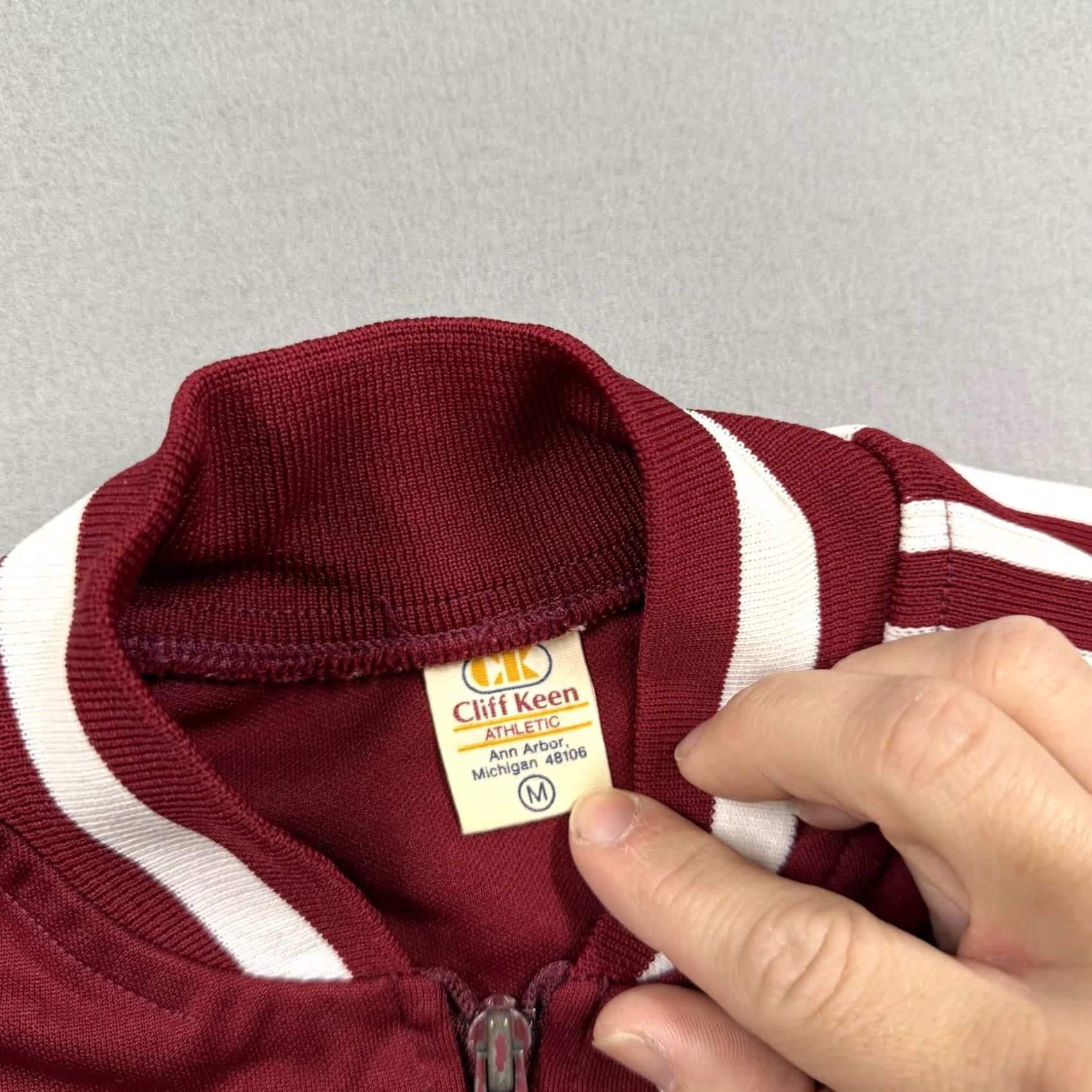 KEEN Cliff Keen Jacket Mens M Red Stripe Bomber Full Zip Pockets Lightweight Knit Polyester Stand-Up Collar Sports Wrestling Gym & Training Size US M / EU 48-50 / 2 - 3 Thumbnail