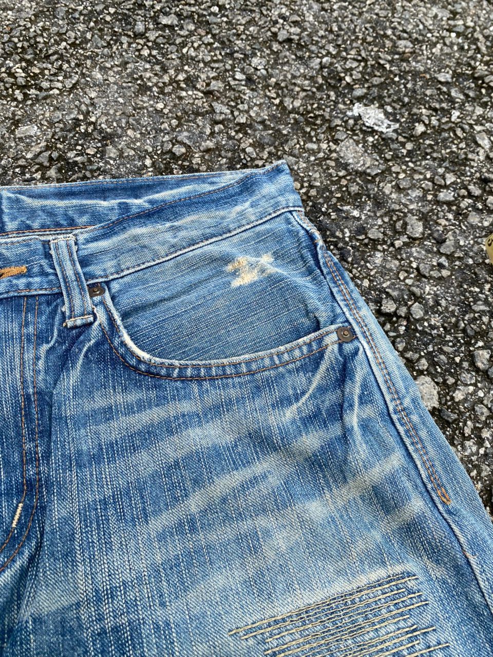 Edwin VINTAGE EDWIN EXCLUSIVE VINTAGE PATCHWORK DISTRESSED DENIM Size US 31 - 18 Thumbnail