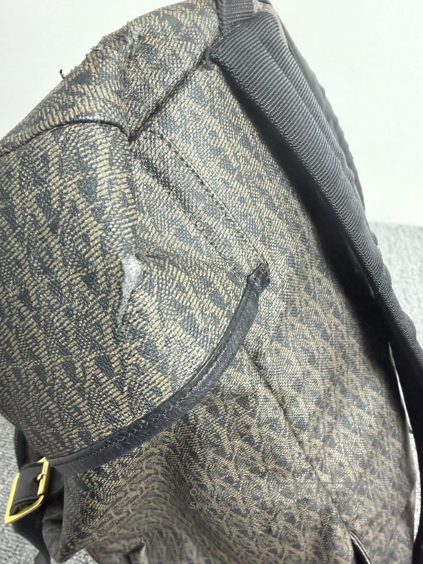 Saint Laurent Paris Saint Laurent Printed Drawstring Backpack. Size ONE SIZE - 6 Thumbnail