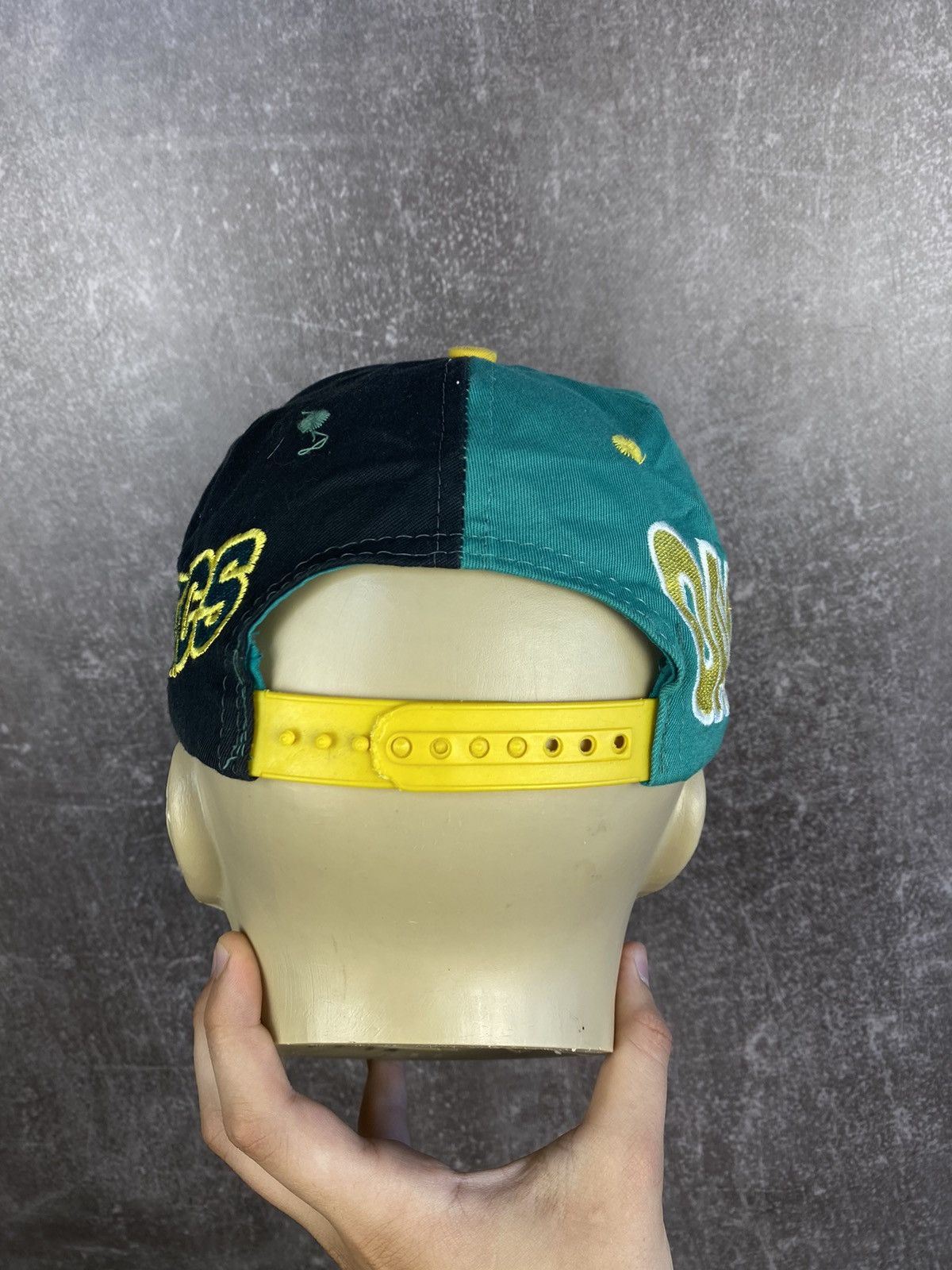 New Era VINTAGE OAKLAND ATHLETICS Fitted Cap Hat Size ONE SIZE - 6 Thumbnail