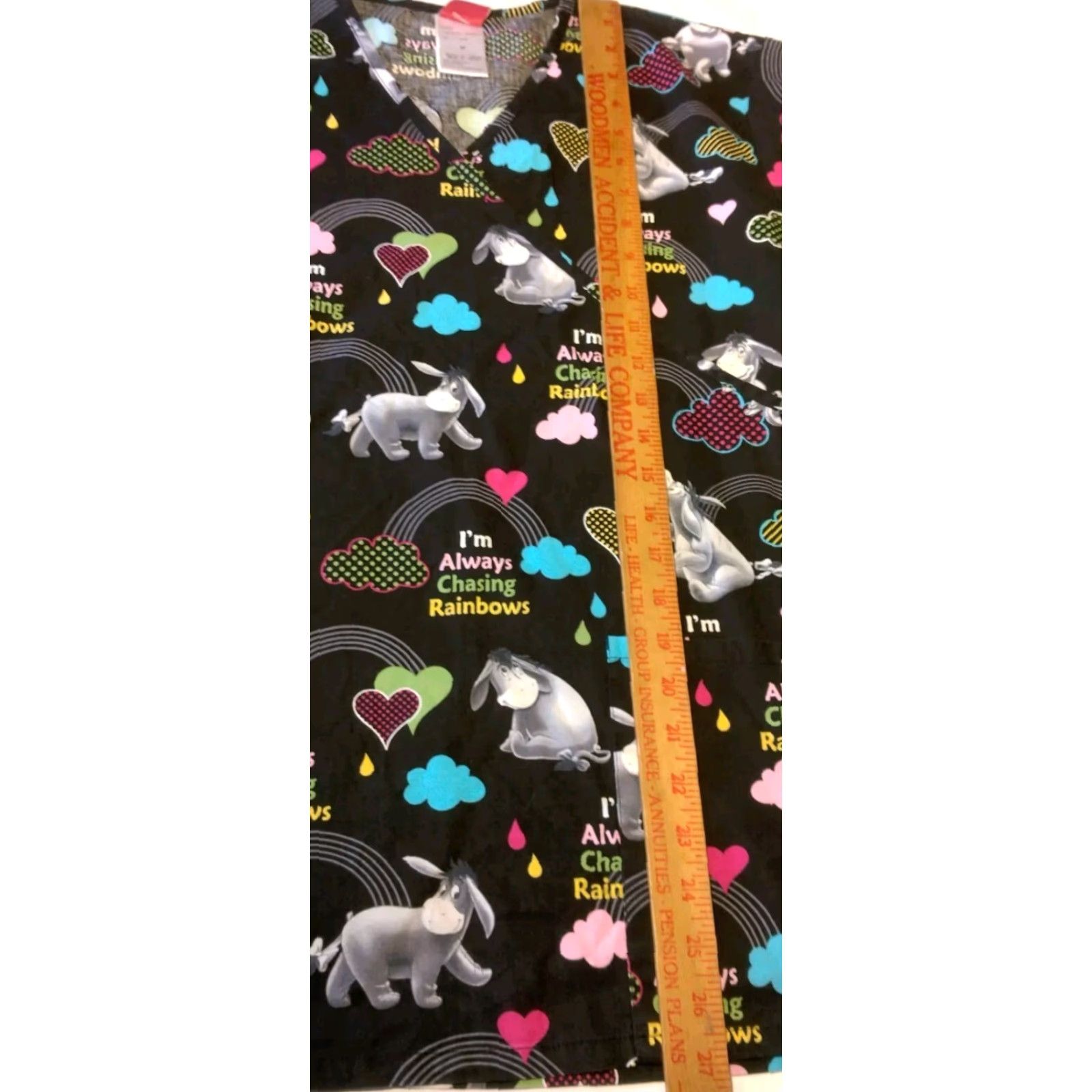 Disney VINTAGE Disney Eeyore Scrub Top Women M Black I’m Always Chasing Rainbows Medical Shirt M Women Rainbow Pooh Disney Size M / US 6-8 / IT 42-44 - 7 Thumbnail
