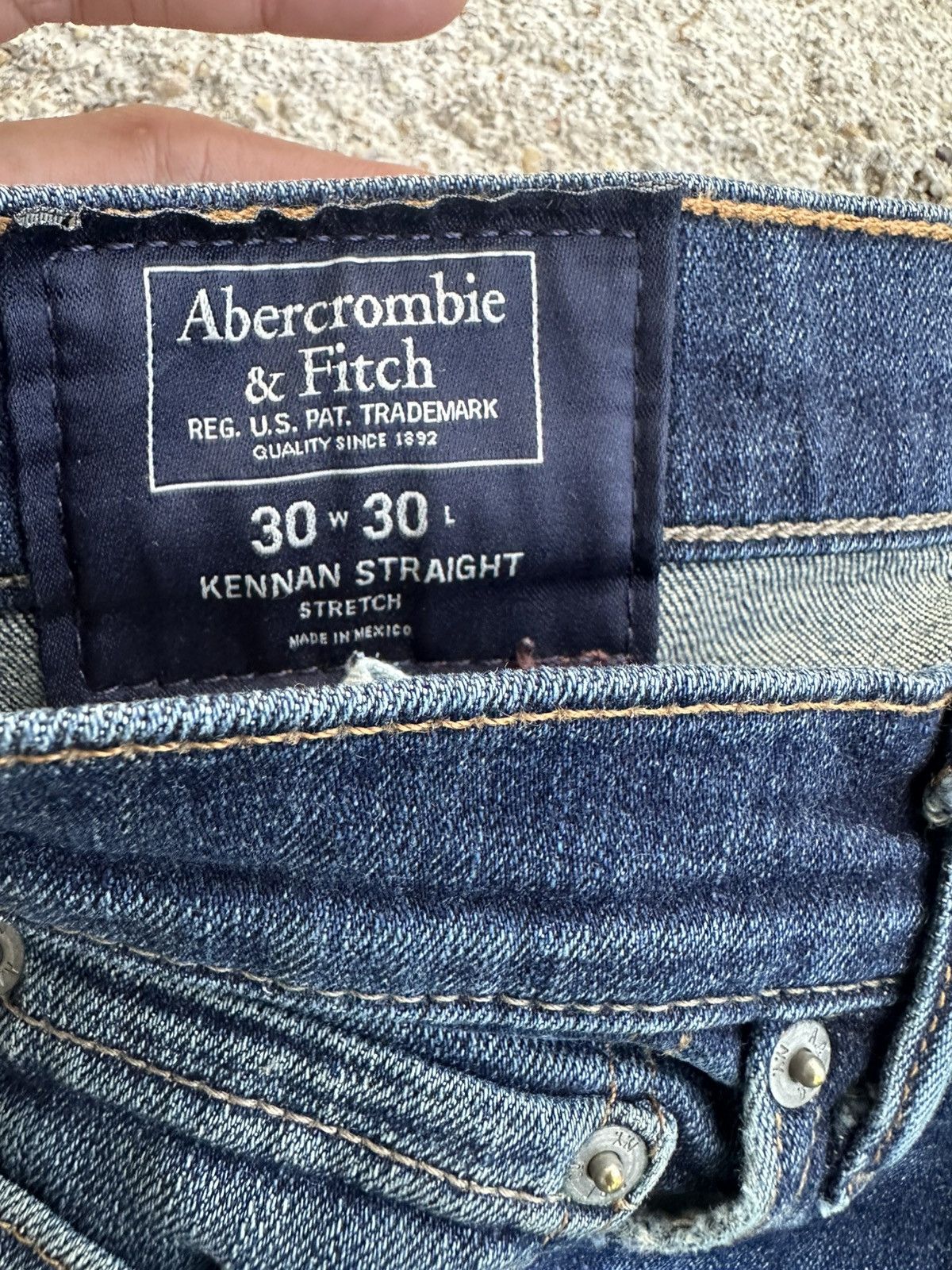 Abercrombie & Fitch Abercrombie & Fitch Japan Indigo Denim Distressed Jeans W32 Size US 32 / EU 48 - 11 Thumbnail