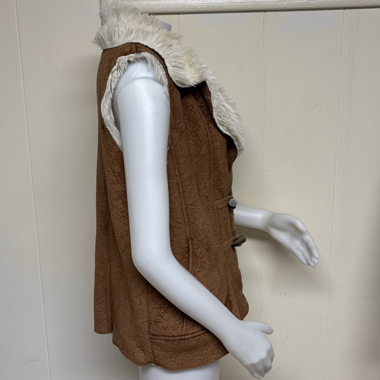 Cabelas Cabelas Faux Shearling Vest Womens XL Natural Brown Open Gil Size XL / US 12-14 / IT 48-50 - 2 Thumbnail