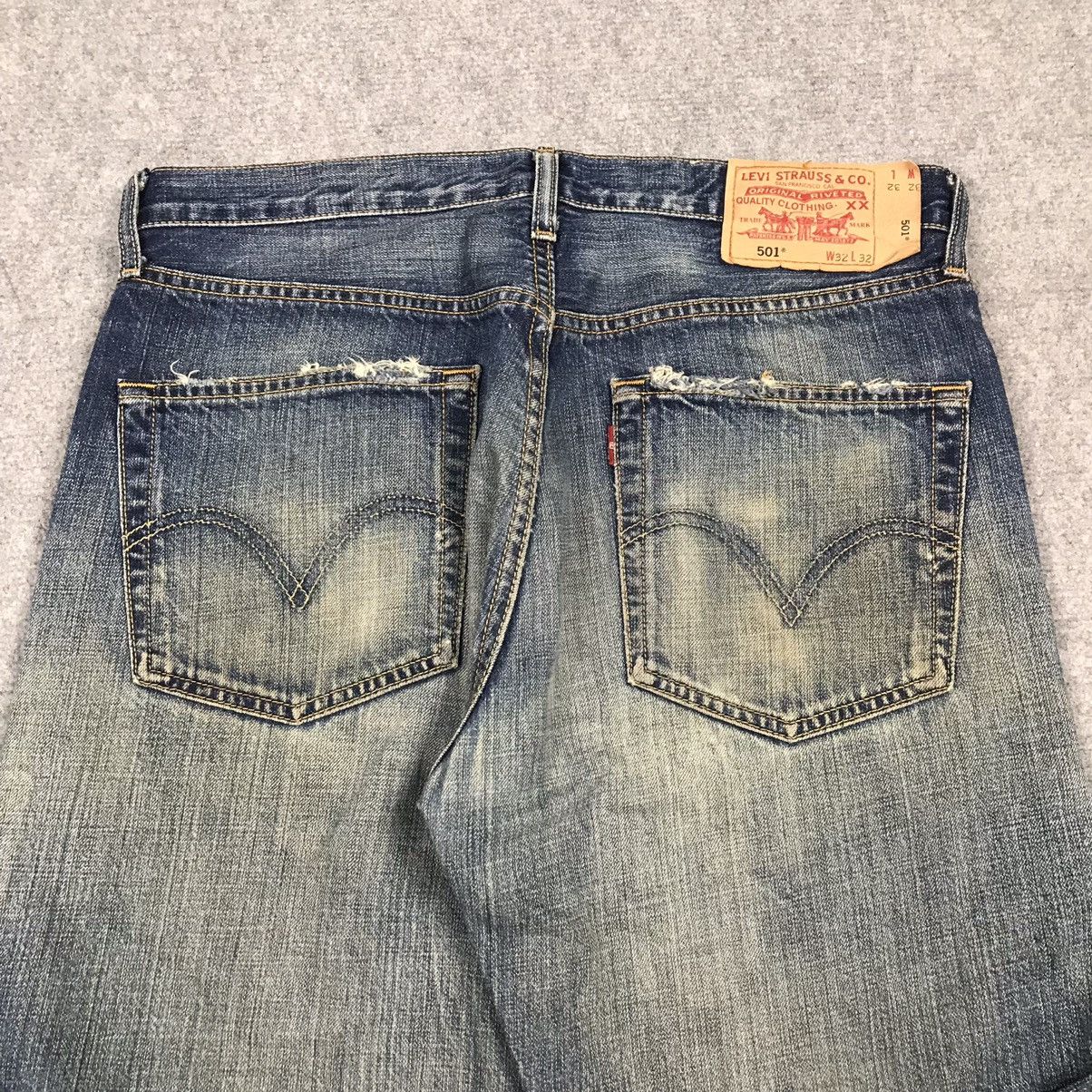 Levi's Vintage Clothing VINTAGE LEVIS 501 32X33 DISTRESSED DENIM PANTS Size US 32 / EU 48 - 11 Thumbnail