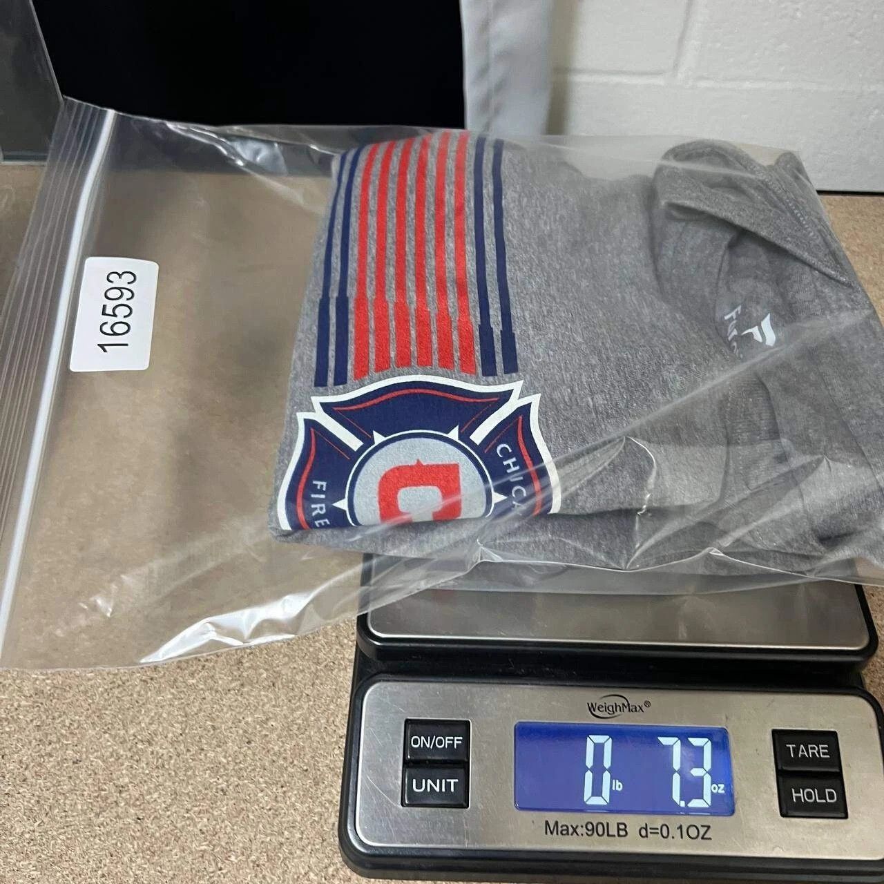 Other Chicago Fire Shirt Men Fanatics Long Sleeve Crew Neck New L Size US L / EU 52-54 / 3 - 7 Thumbnail