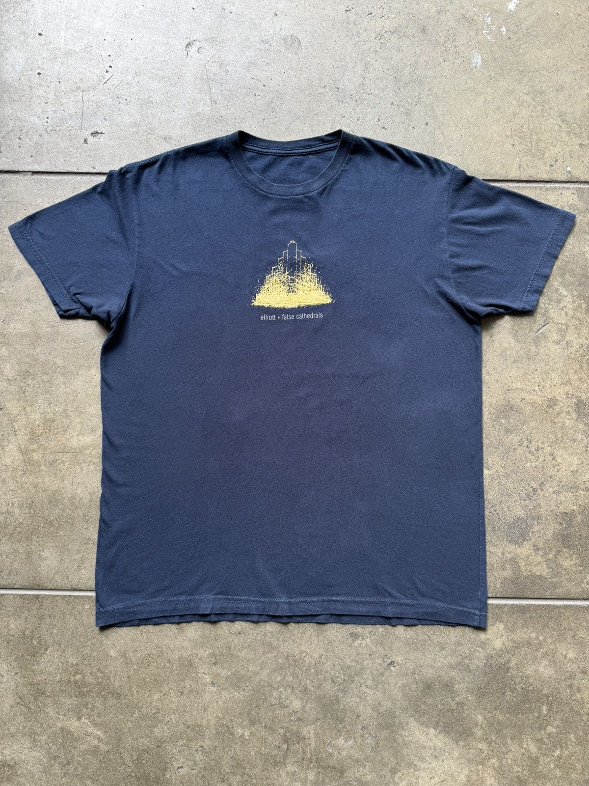 Vintage VTG ‘00s Y2K Elliott False Cathedrals Band Tee Shirt Nirvana Size US L / EU 52-54 / 3 - 2 Thumbnail