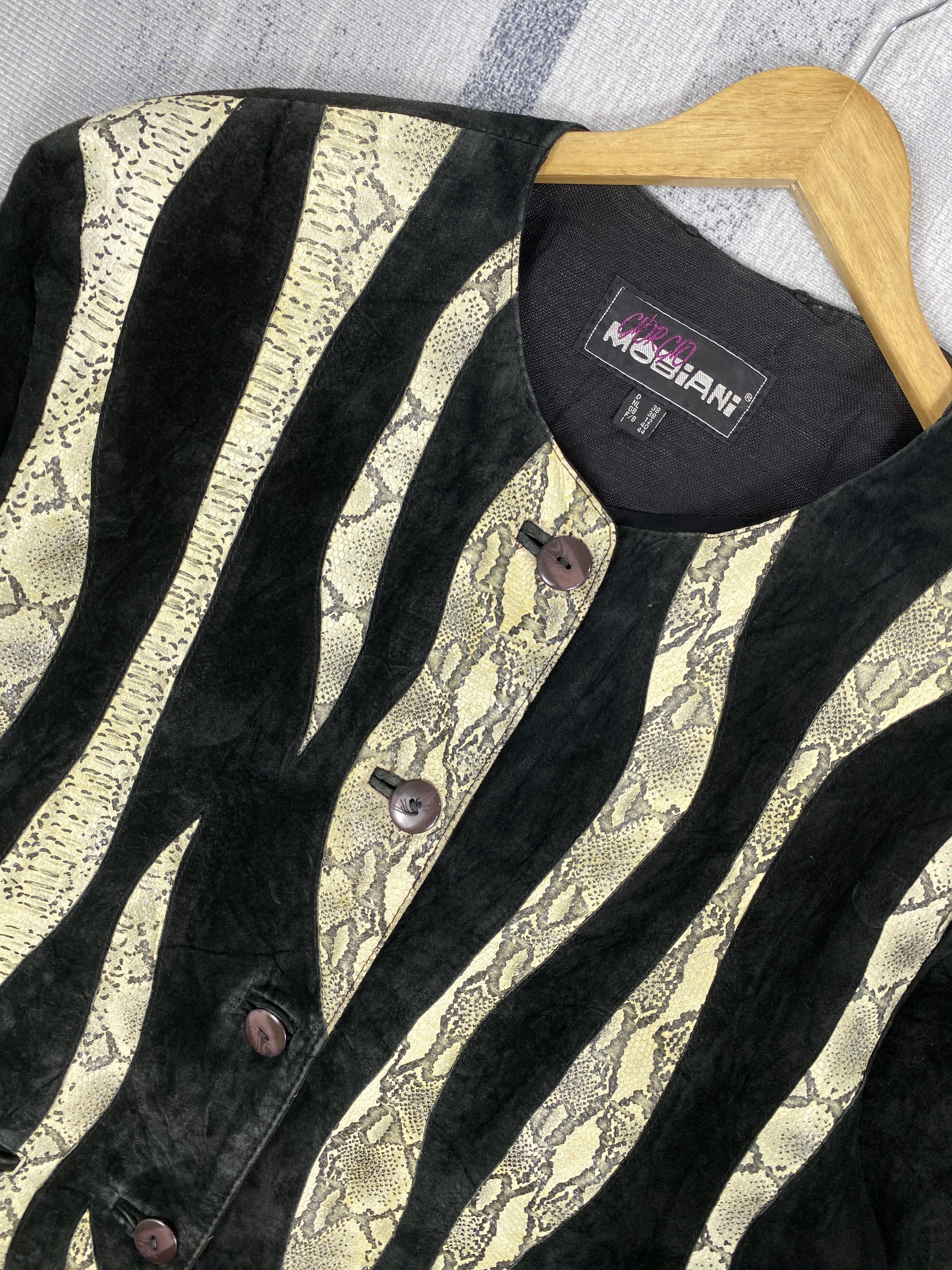 Vintage Vintage Giorgio Mobiani Snake Leather Jacket K0171 Size US M / EU 48-50 / 2 - 2 Thumbnail