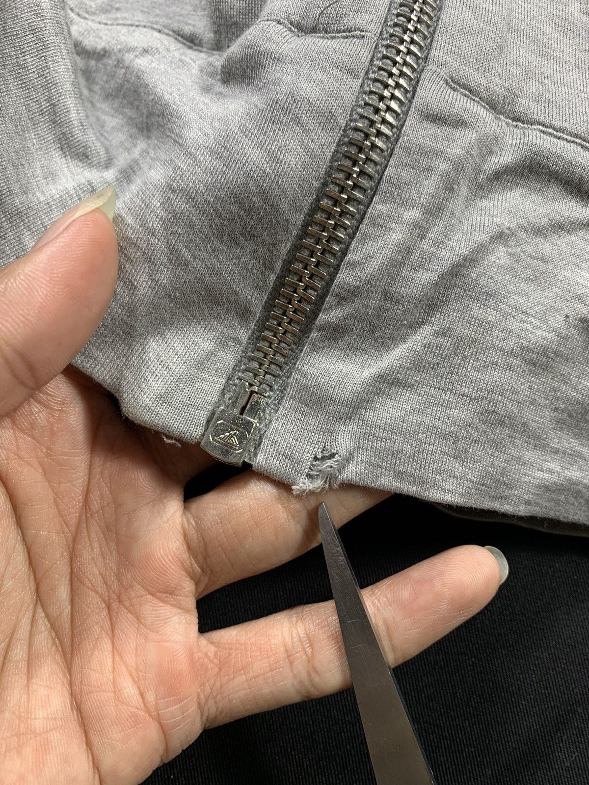 Dior × Hedi Slimane Dior Homme bee zip hoodie Size US L / EU 52-54 / 3 - 11 Thumbnail