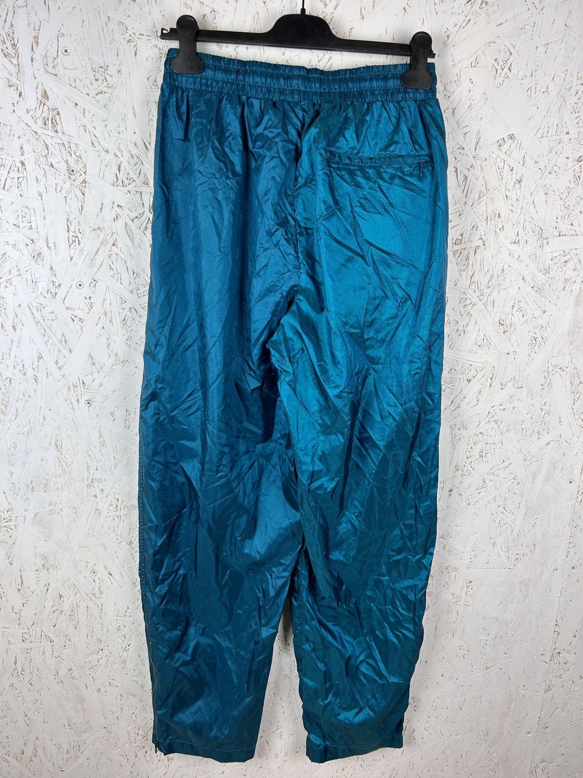 Nike 80s Vintage Nike Shiny Nylon Tracksuit Pants In Blue Size US 34 / EU 50 - 5 Thumbnail