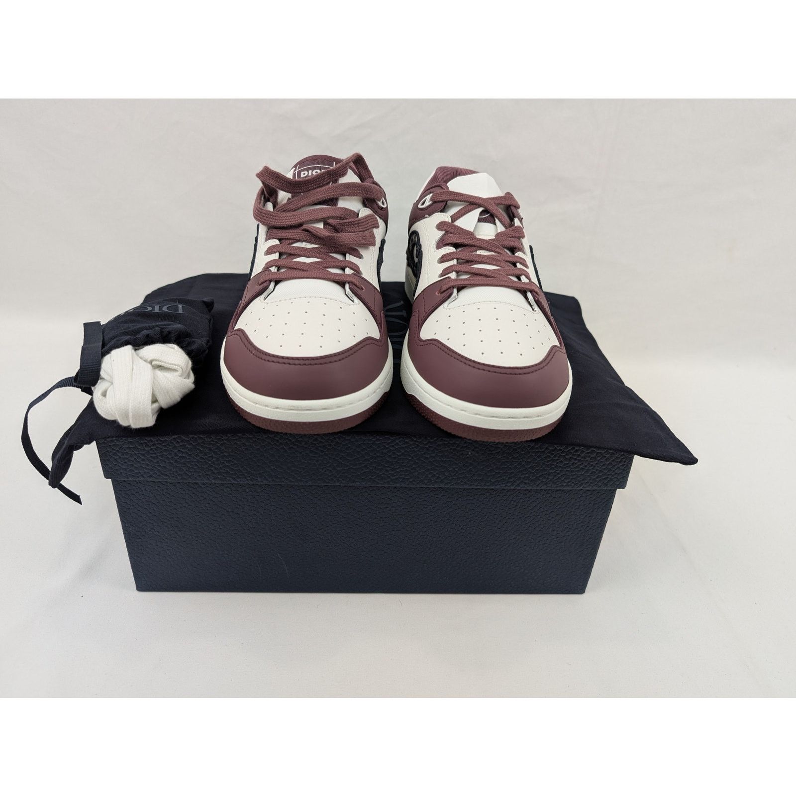Dior o1rshd1 Q:2 / M-B57 LT Calf Sneakers in Bordeaux Size US 11 / EU 44 - 17 Thumbnail