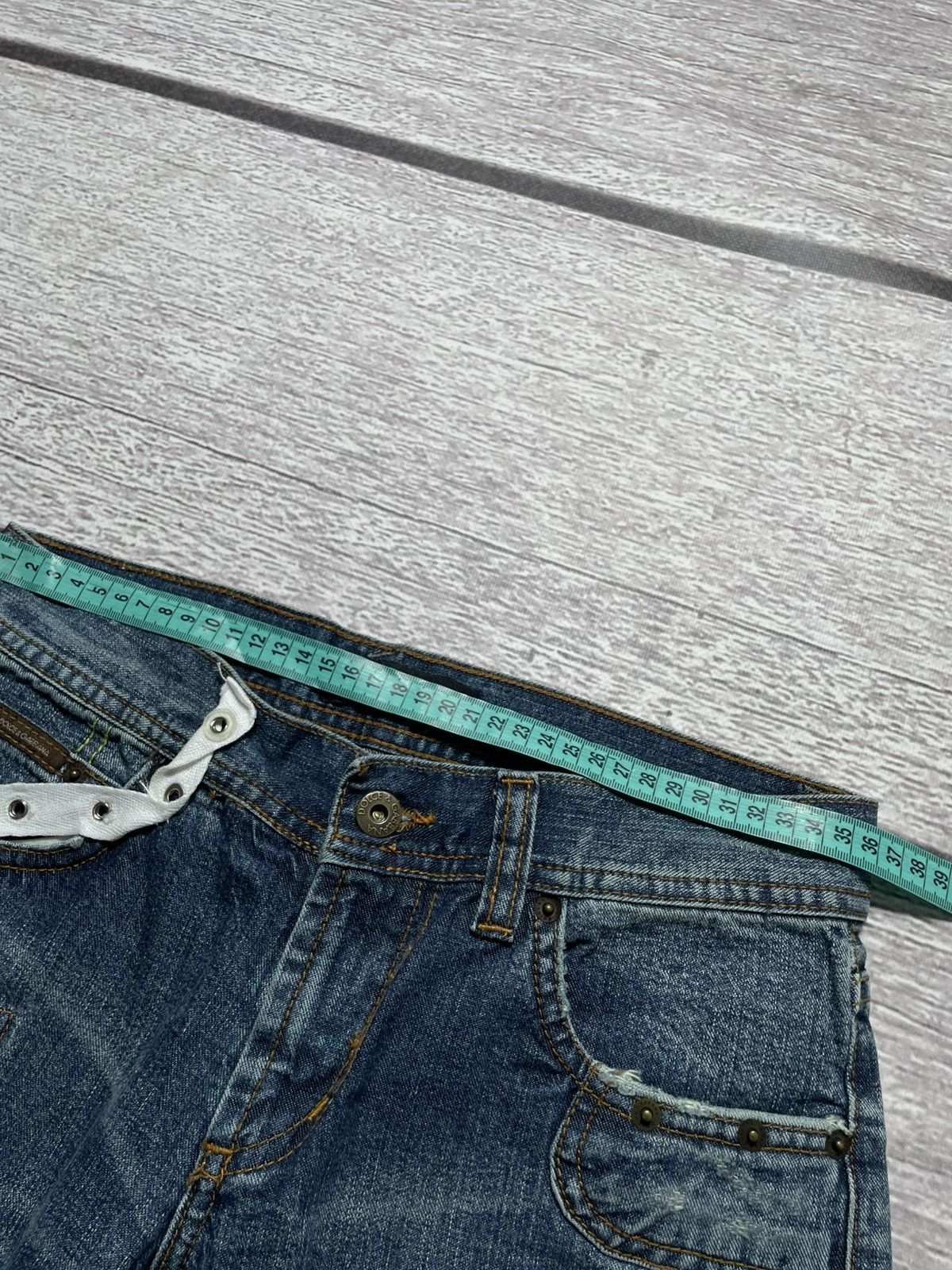 Dolce & Gabbana Dolce & Gabbana Vintage Archive Skull Flared Jeans Size 27" / US 4 / IT 40 - 13 Thumbnail