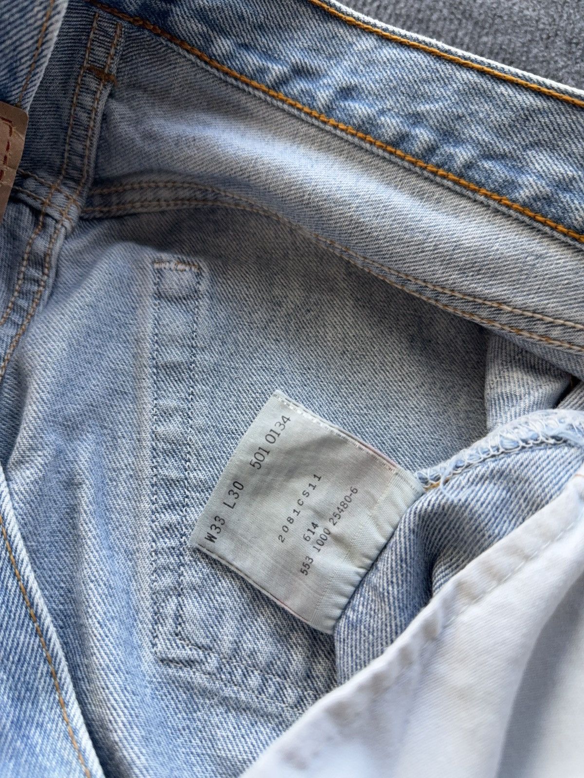 Levi's Retro Levis 501 USA Dirty Light Wash Vintage Straight Jeans Size US 31 - 11 Thumbnail