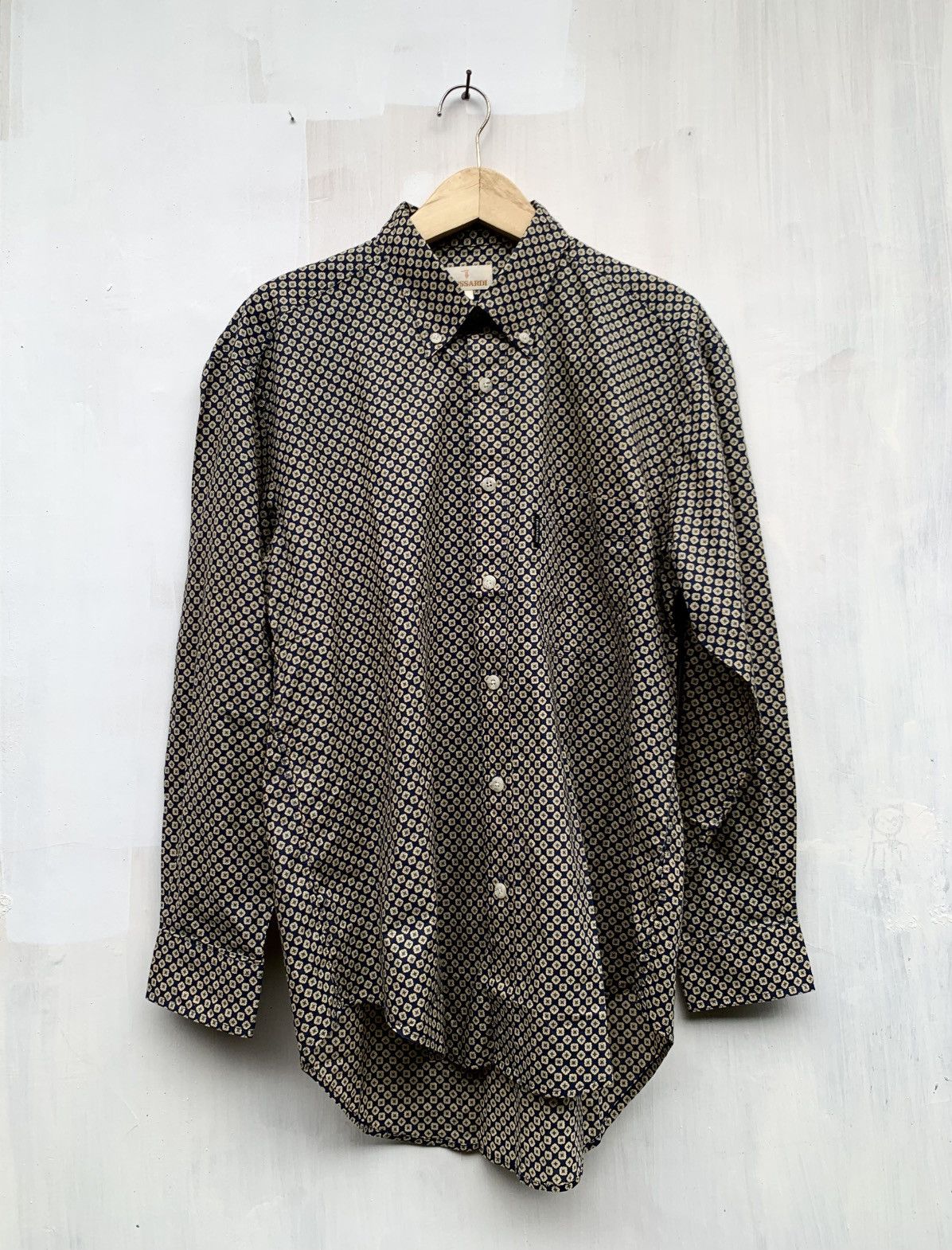 Trussardi Vintage trussardi monogram button down shirt Size US L / EU 52-54 / 3 - 1 Thumbnail