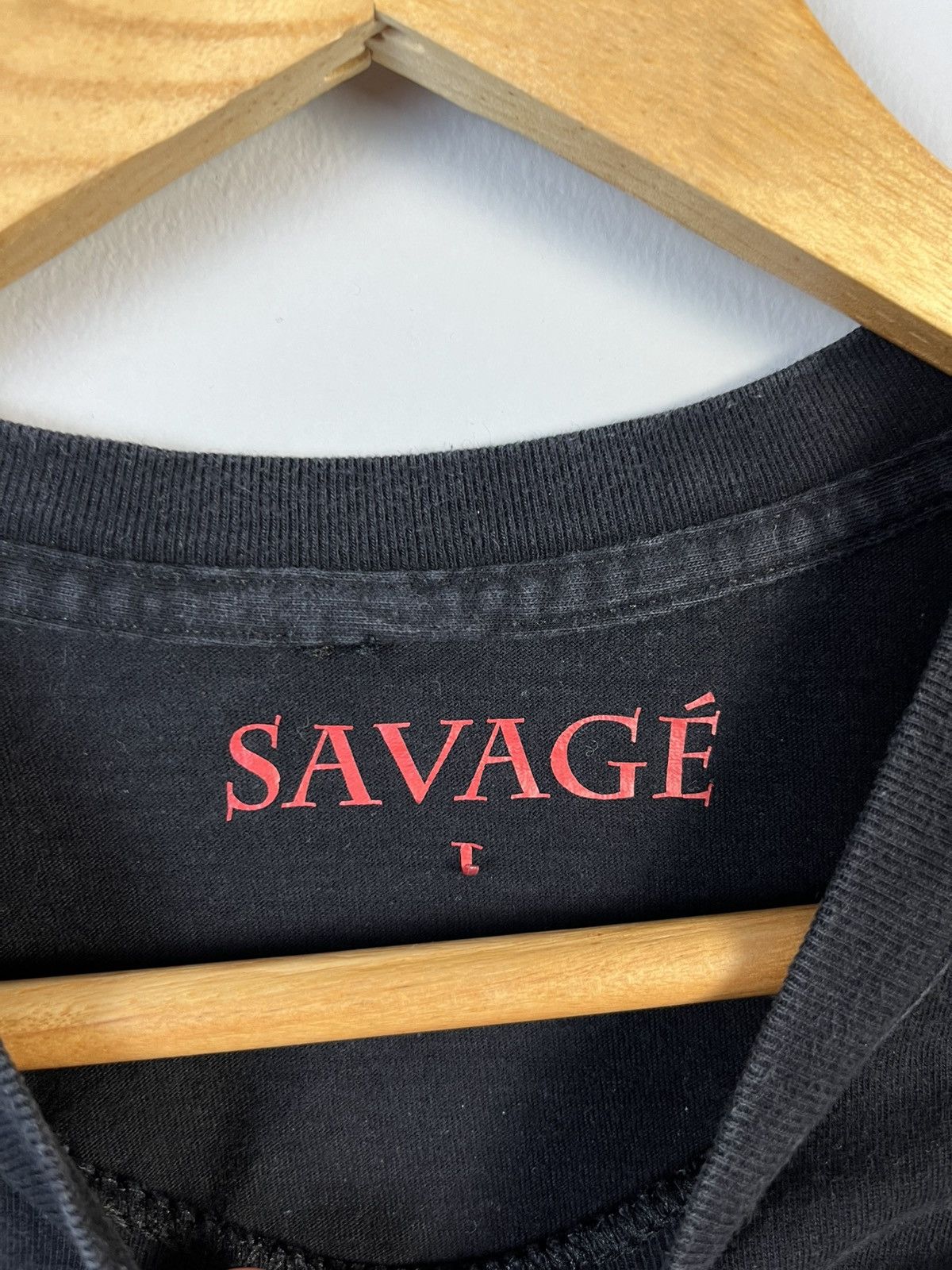 Band Tees Vultures Tour Savage Streetwear Y2K Band Tee Shirt Size US L / EU 52-54 / 3 - 7 Thumbnail