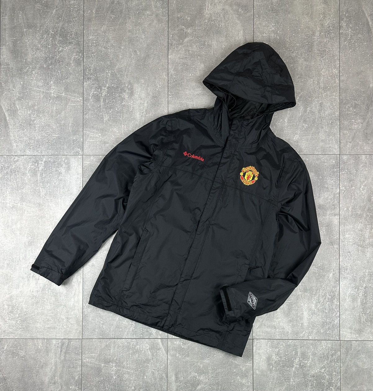 Columbia Columbia Manchester United FC Light Rain Jacket Size US M / EU 48-50 / 2 - 1 Thumbnail