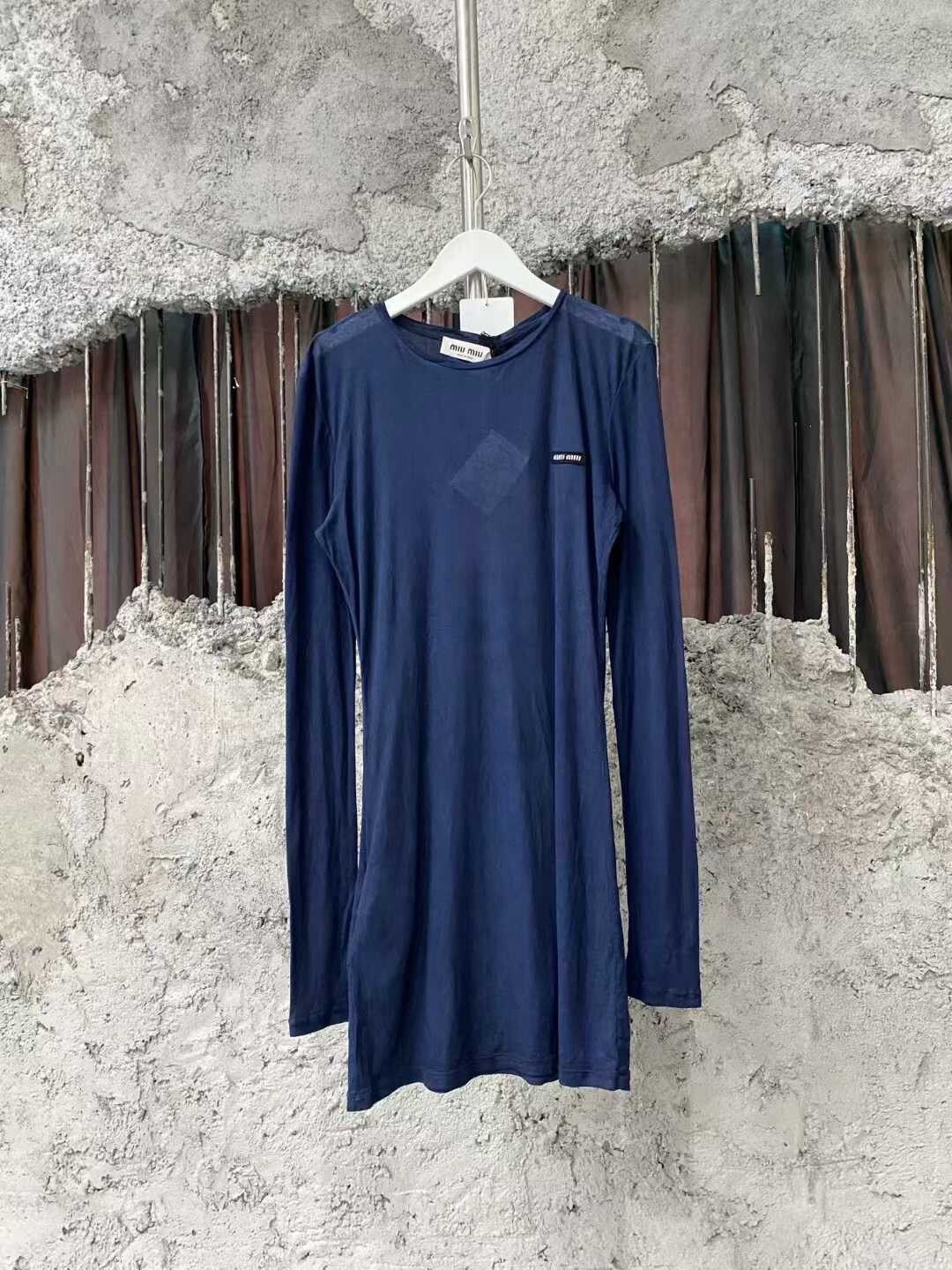 Miu Miu miumiu navy blue long sleeve fitted top Size M / US 6-8 / IT 42-44 - 1 Thumbnail